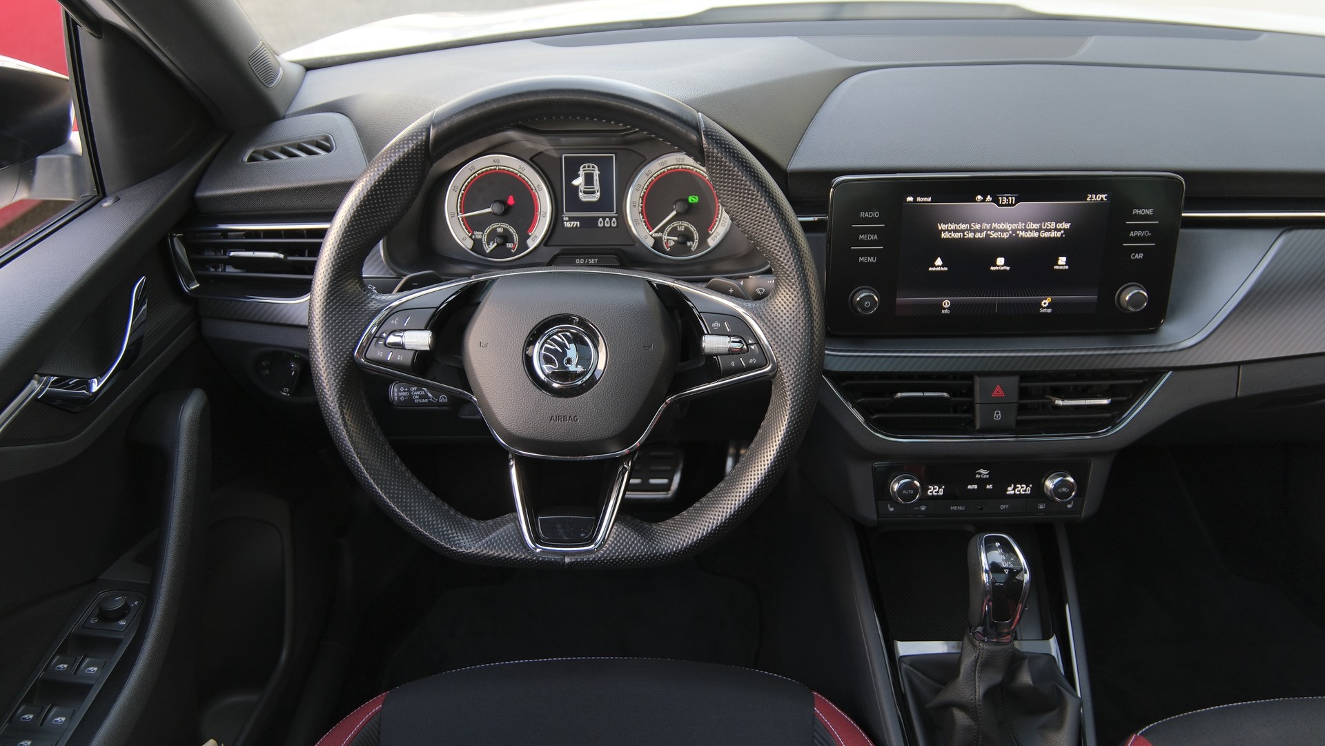 SKODA Kamiq 1.5 TSI Monte Carlo DSG-image-16