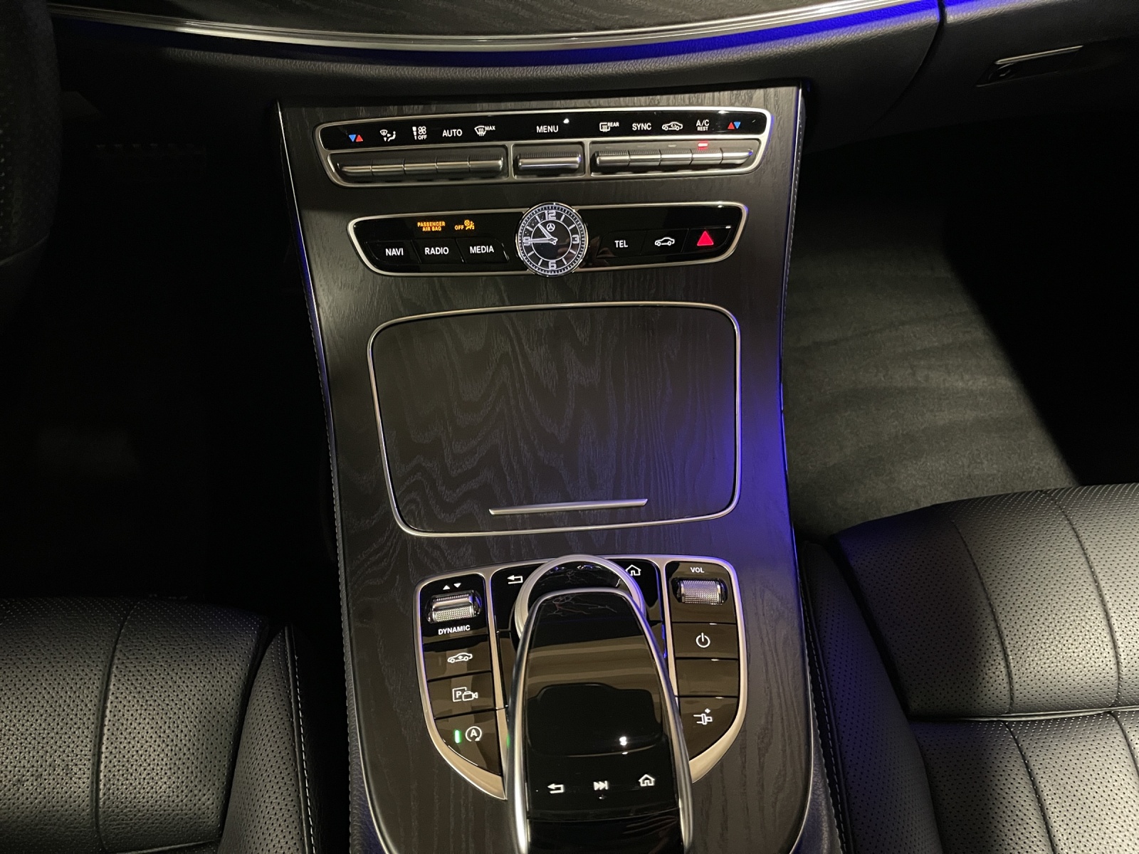 MERCEDES-BENZ E 450 Coupé AMG Line 4 Matic 9G-Tronic-image-12