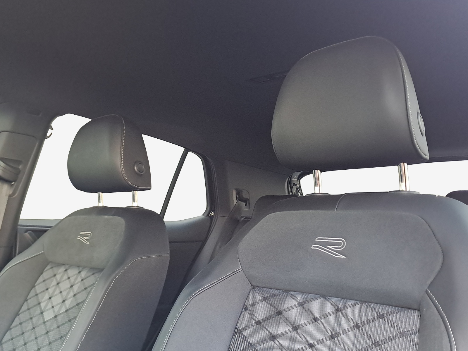 VW T-Cross 1.5 TSI EVO ACT R-Line DSG-image-14