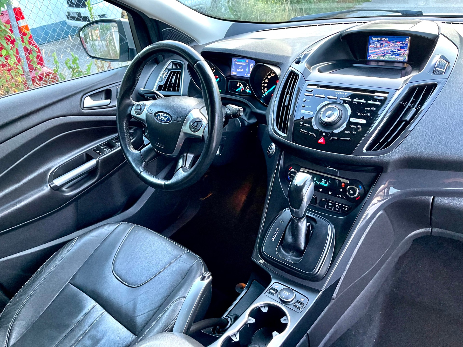 FORD Kuga 2.0 TDCi Titanium S 4WD PowerShift-showroom-element-1