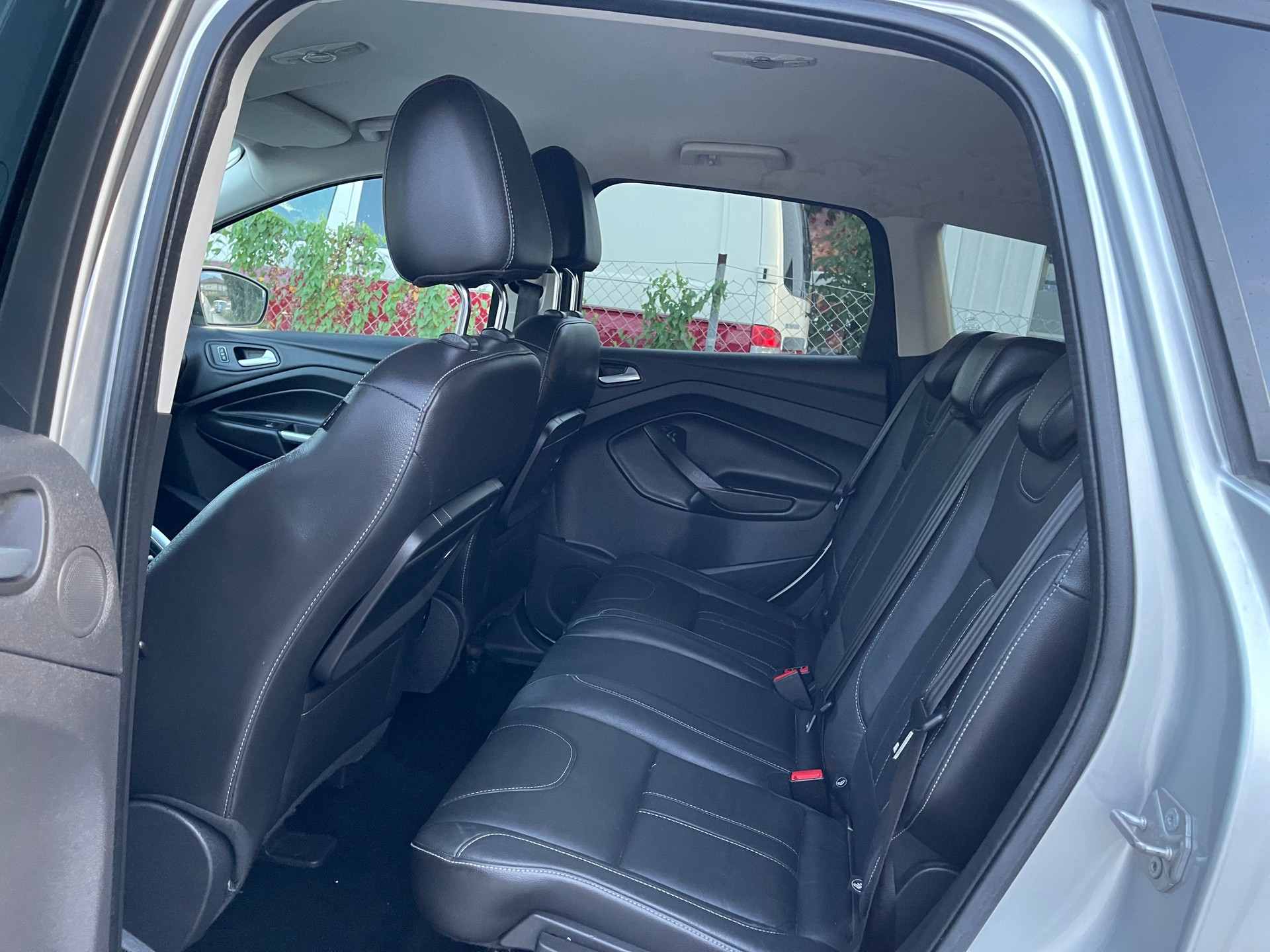FORD Kuga 2.0 TDCi Titanium S 4WD PowerShift-image-19