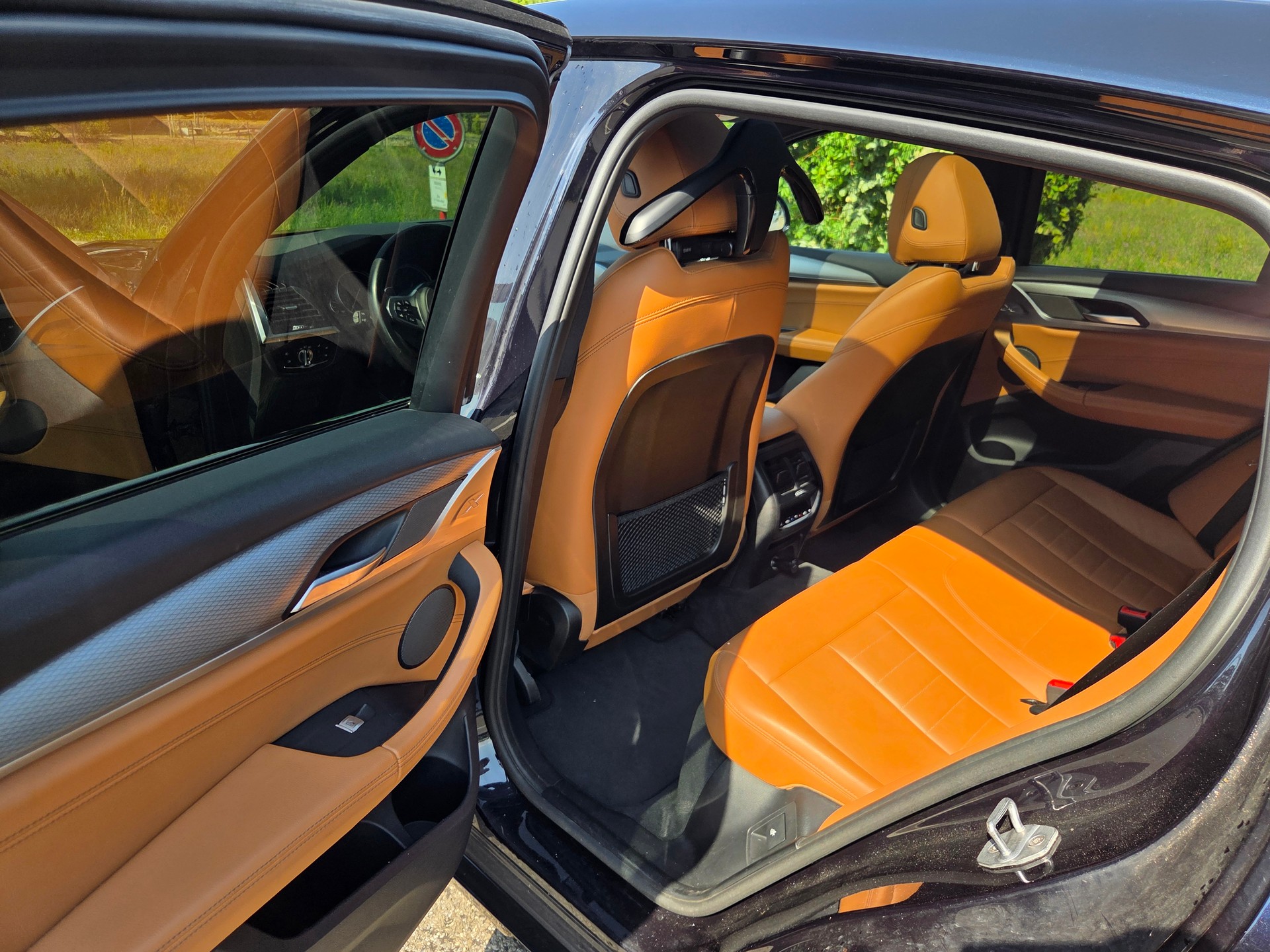 BMW 30i xDrive M Sport Steptronic-image-12