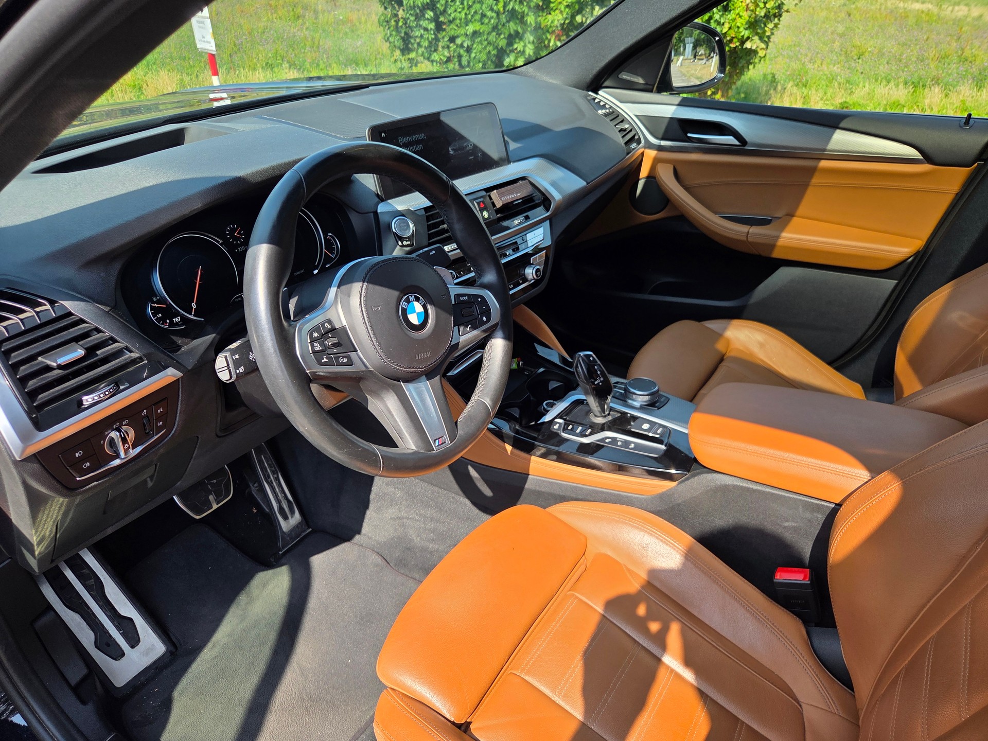 BMW 30i xDrive M Sport Steptronic-image-11