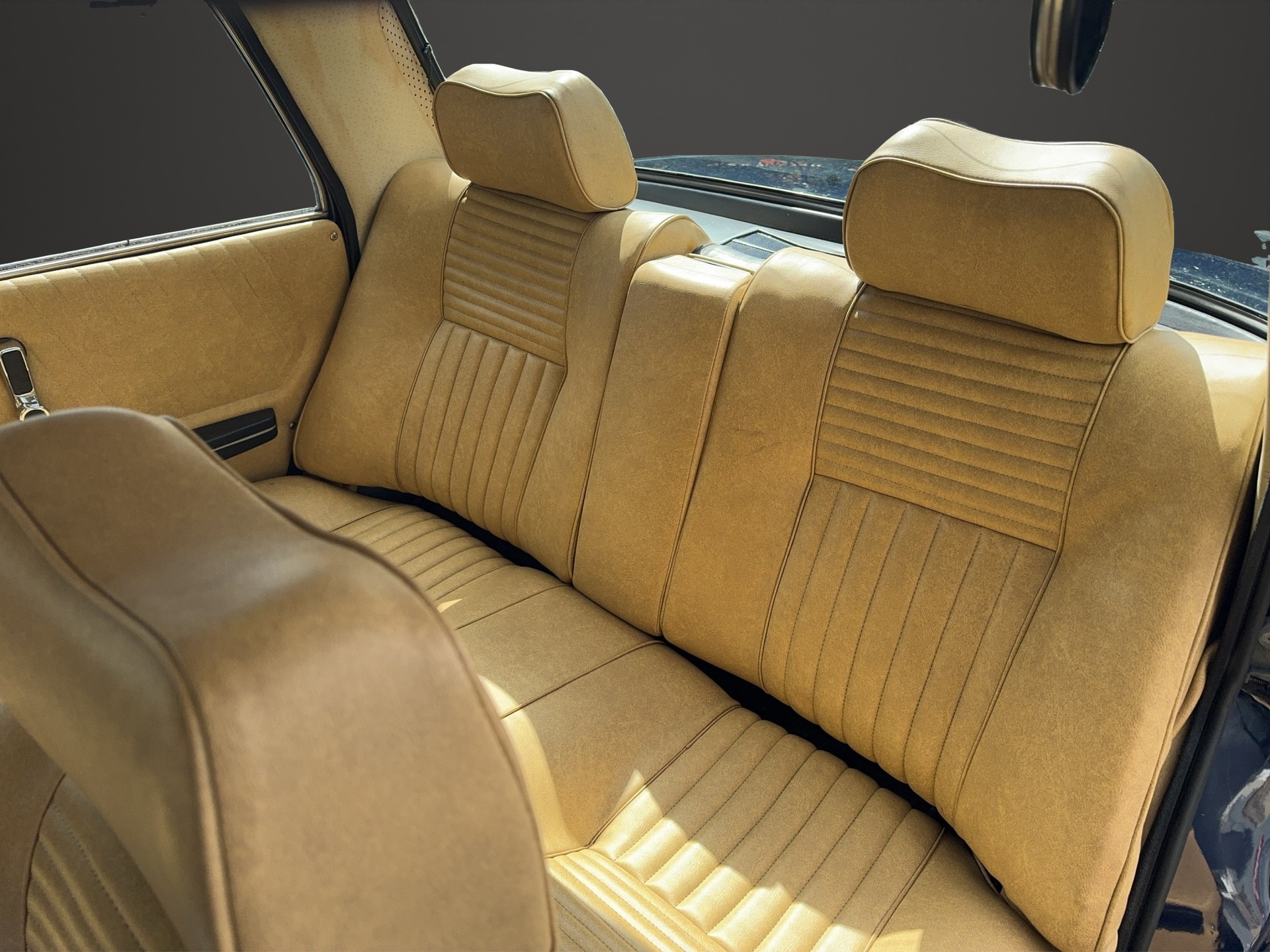 ALFA ROMEO Berlina 2000-image-14