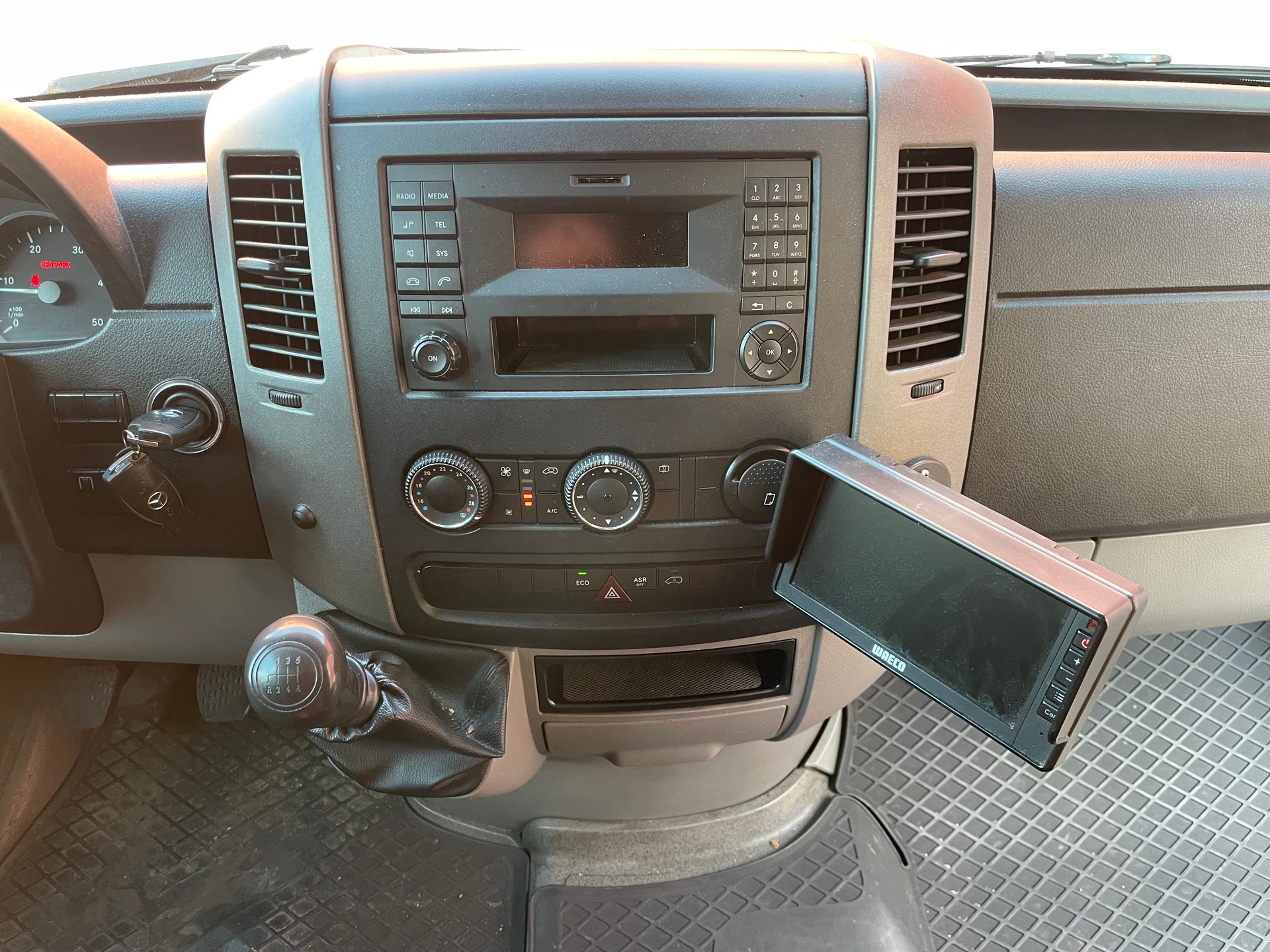 MERCEDES-BENZ Sprinter 316 CDI Standard-image-9