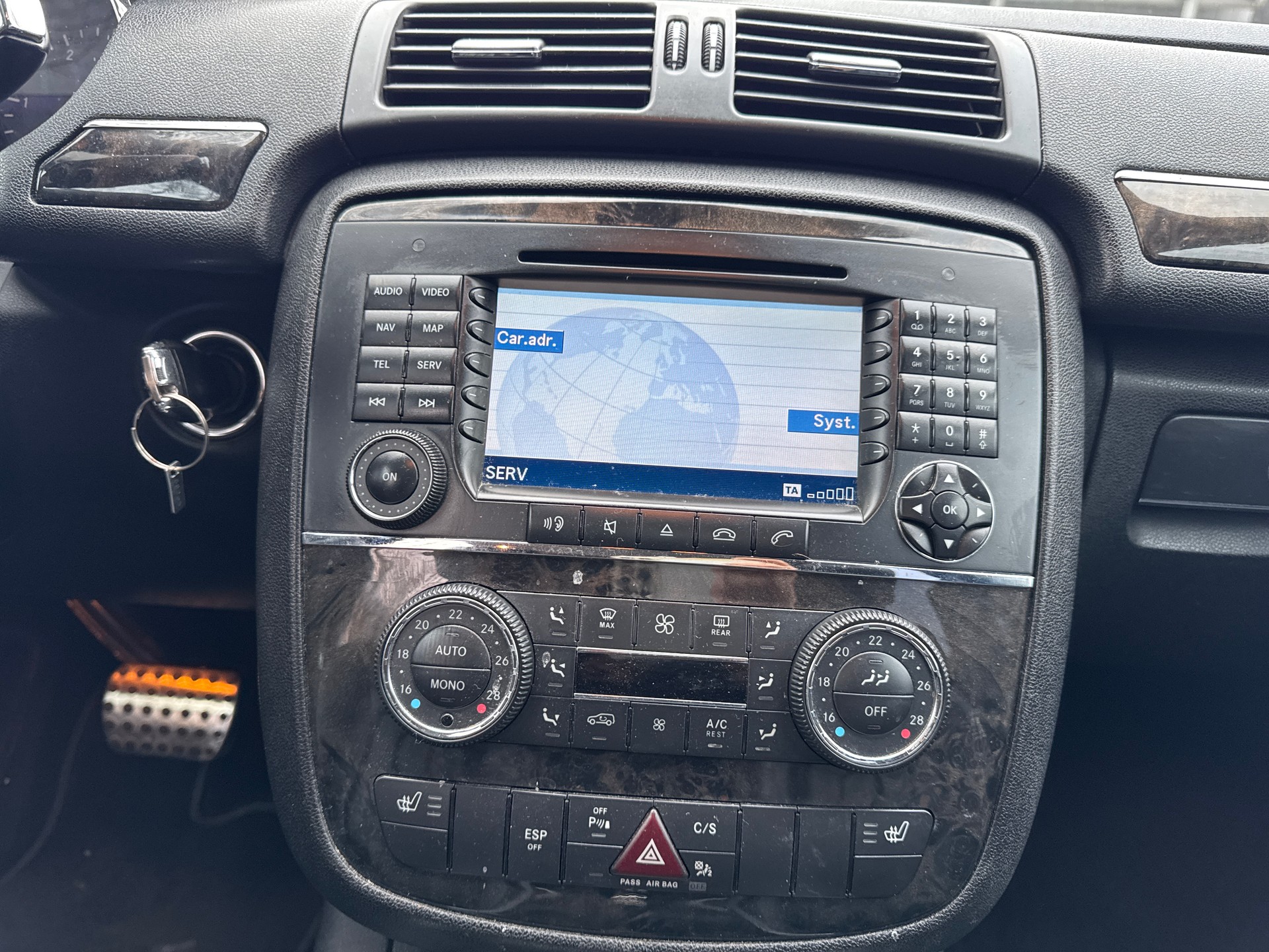 MERCEDES-BENZ R 320 CDI 4Matic 7G-Tronic ** Leder ** Navi ** Xenon ** Tempomat ** PDC V&H ** B04-image-4