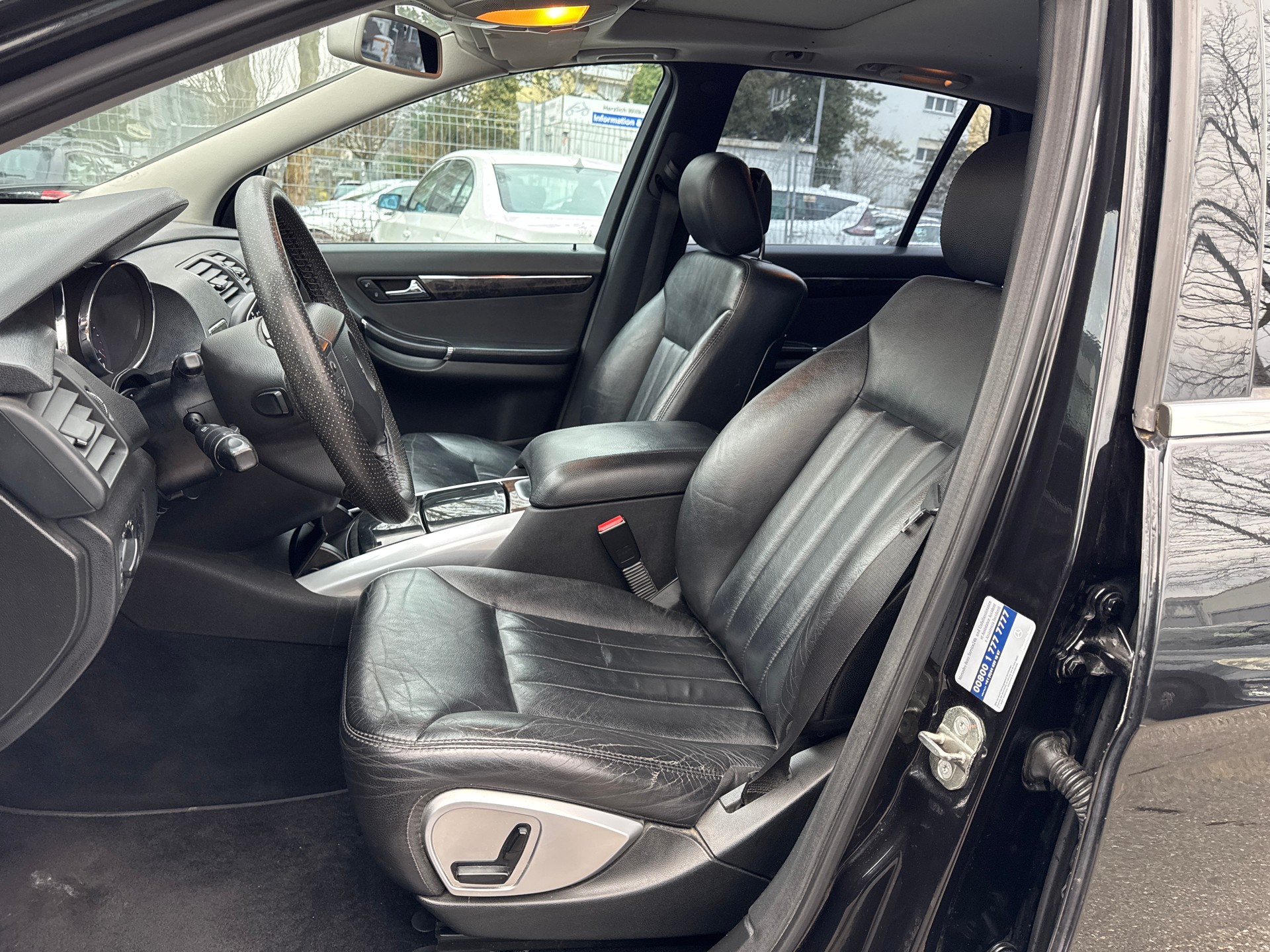 MERCEDES-BENZ R 320 CDI 4Matic 7G-Tronic ** Leder ** Navi ** Xenon ** Tempomat ** PDC V&H ** B04-image-2