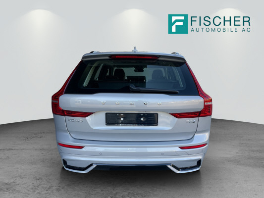 VOLVO XC60 T6 eAWD Ultra Dark-image-3