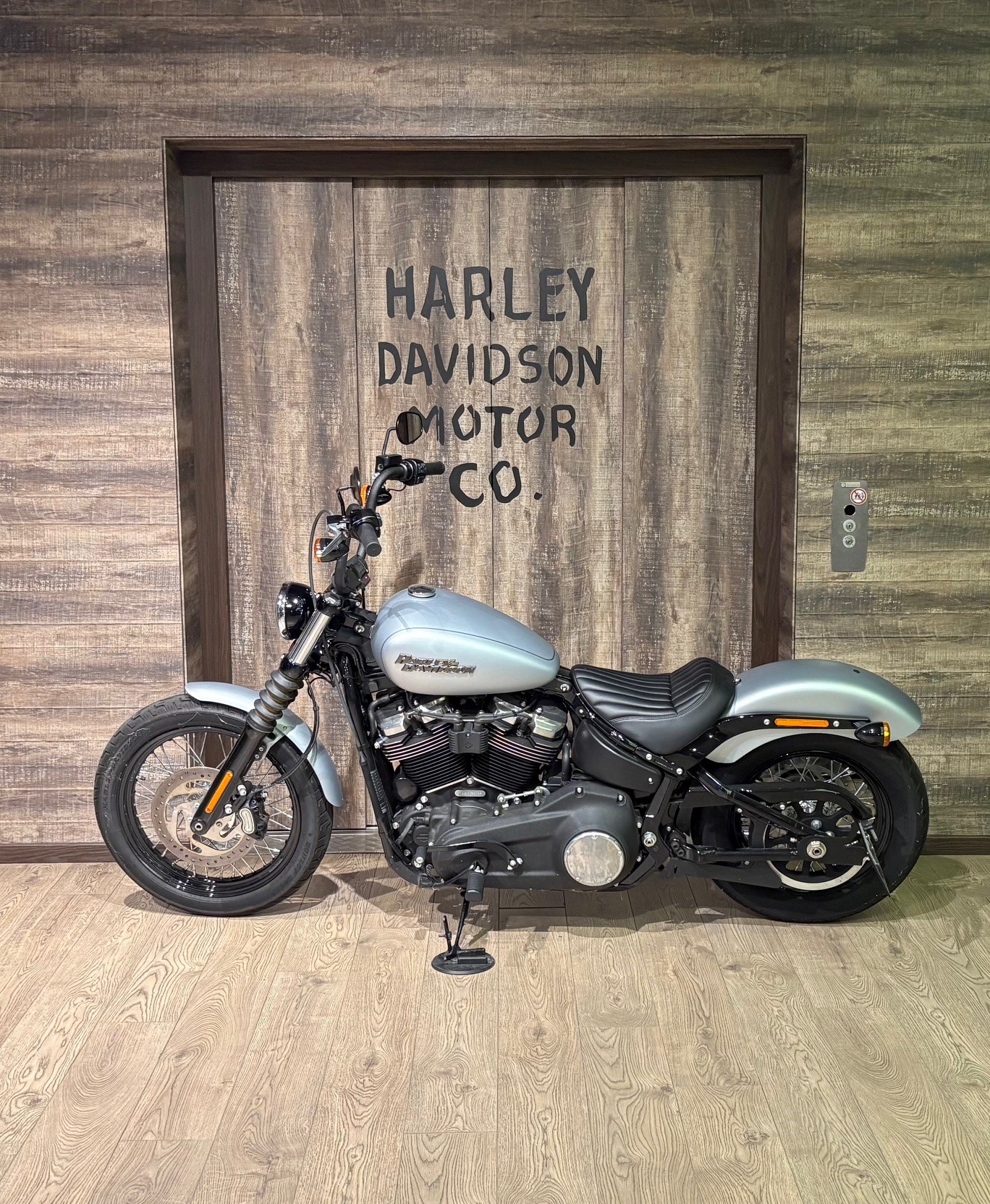 HARLEY-DAVIDSON FXBB Street Bob 107 ABS-image-3