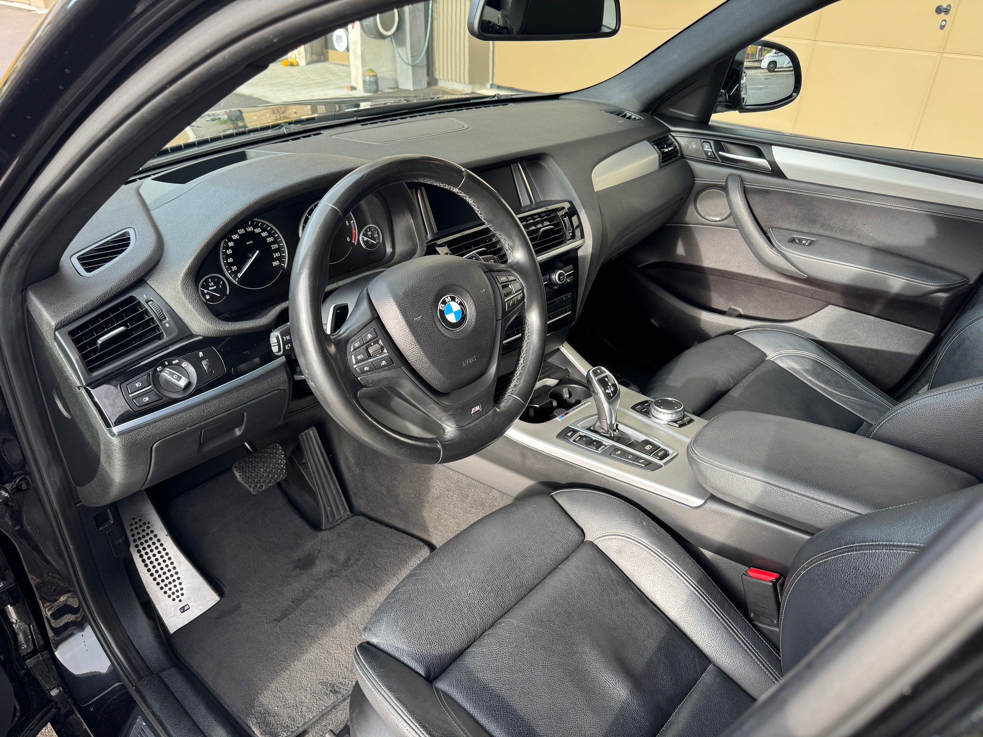 BMW X4 xDrive 35d M Sport Steptronic-image-12
