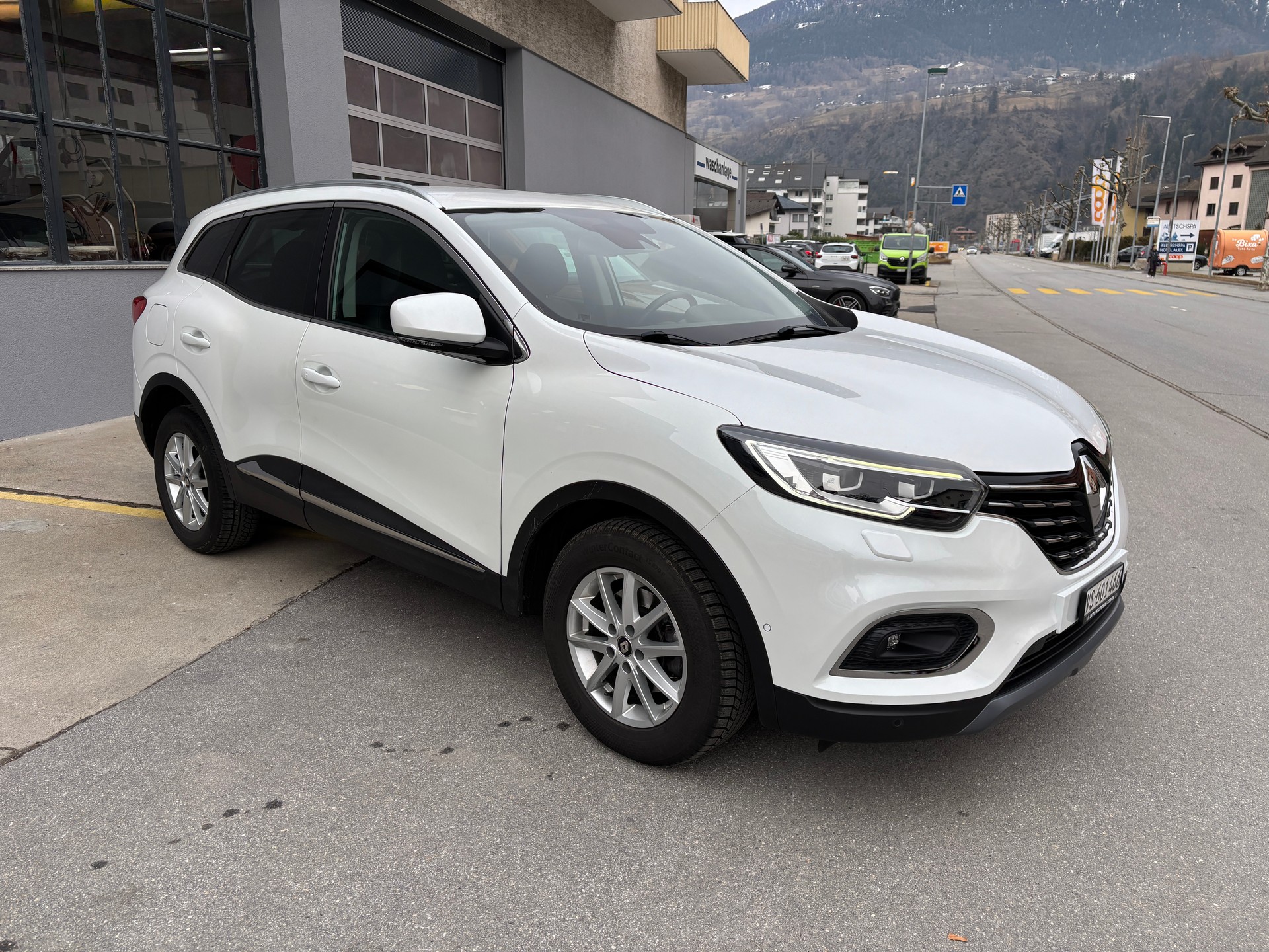 RENAULT Kadjar 1.3 16V T Intens EDC-showroom-element-1