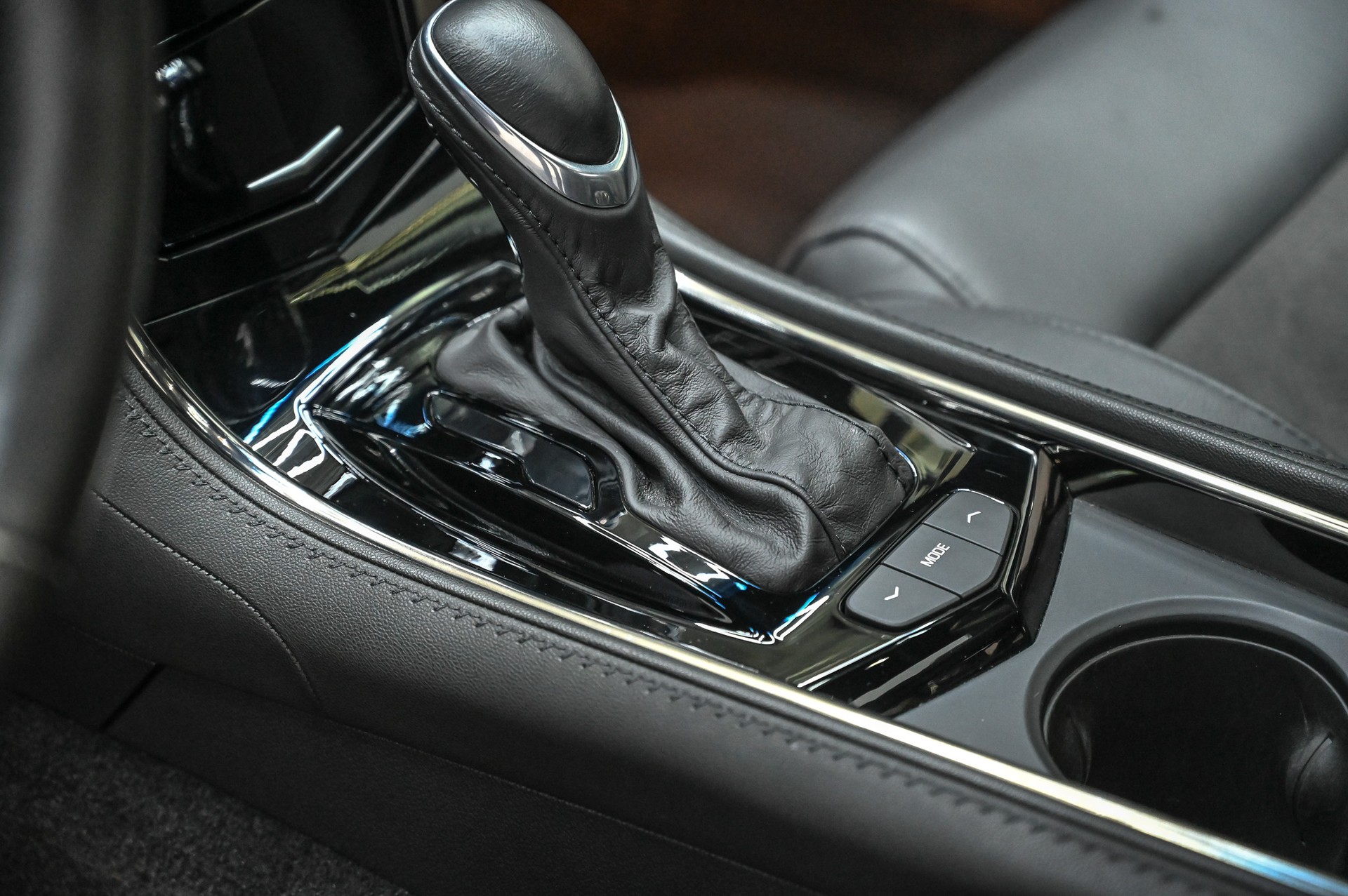 CADILLAC ATS-V Coupé 3.6 V6 Bi-Turbo-image-32