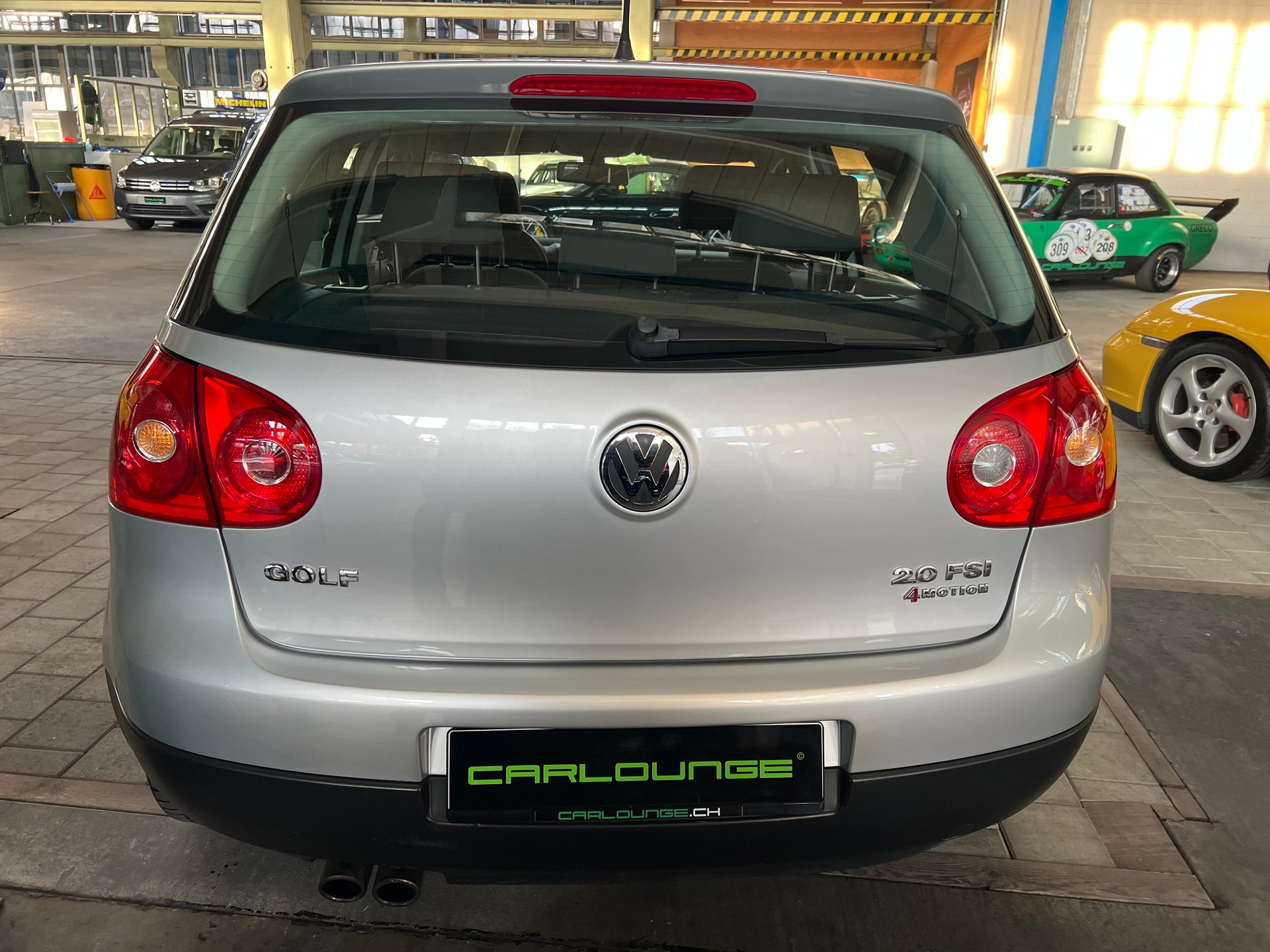 VW Golf 2.0 FSI Comfortline 4Motion-image-8