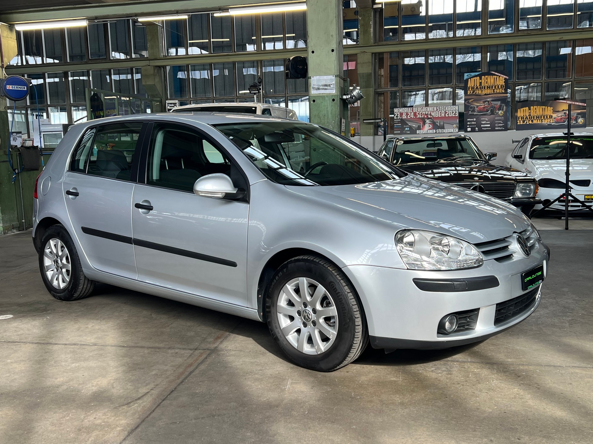 VW Golf 2.0 FSI Comfortline 4Motion-image-13