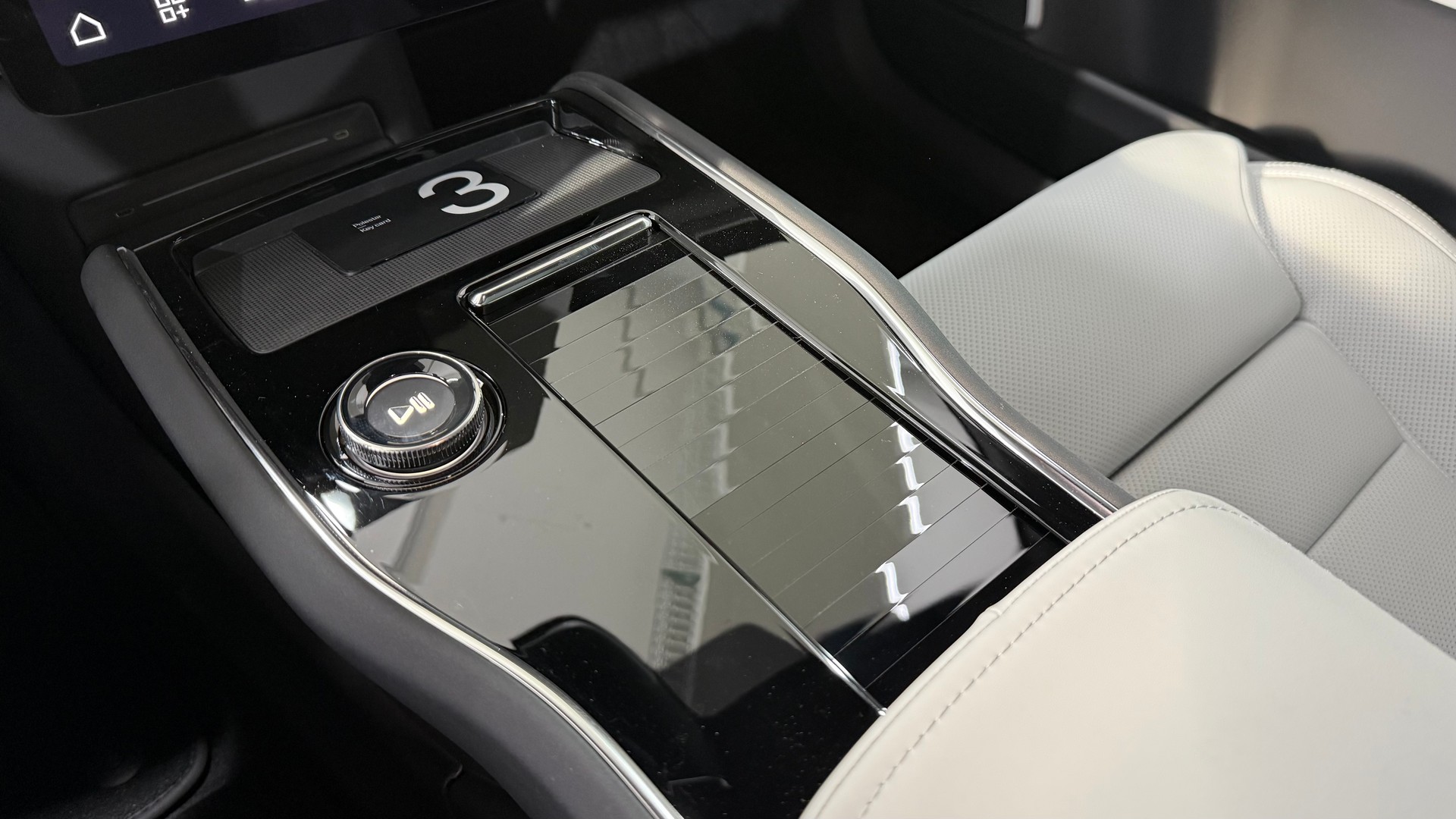POLESTAR 3 Long Range Dual Motor Perfor-image-12