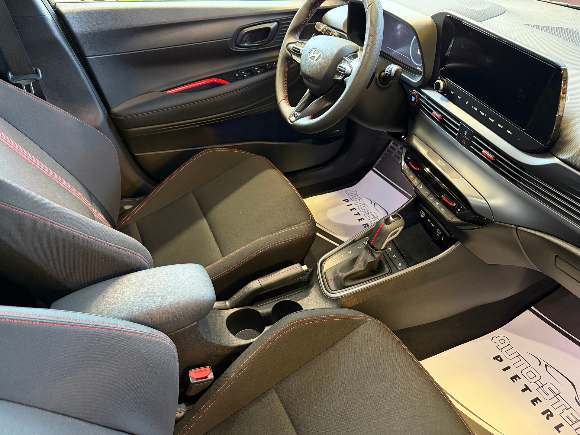 HYUNDAI "N-LINE" i20 1.0 T-GDi N-Line "SPORT N-LINE" CH WAGEN "AUTOMAT" TOP AUSSTATTUNG !!-image-49