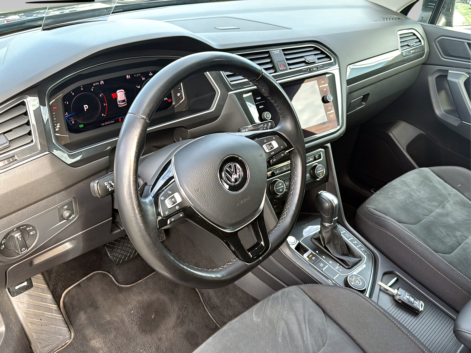 VW Tiguan Allspace 2.0TSI Highline 4Motion DSG-image-9