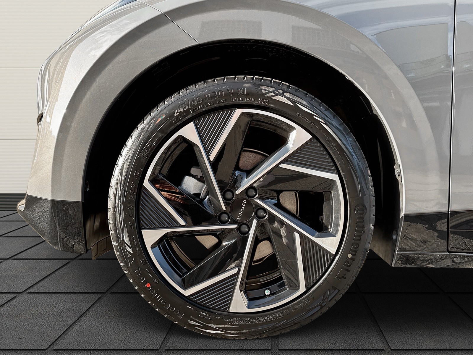 LYNK & CO 02 More-image-4