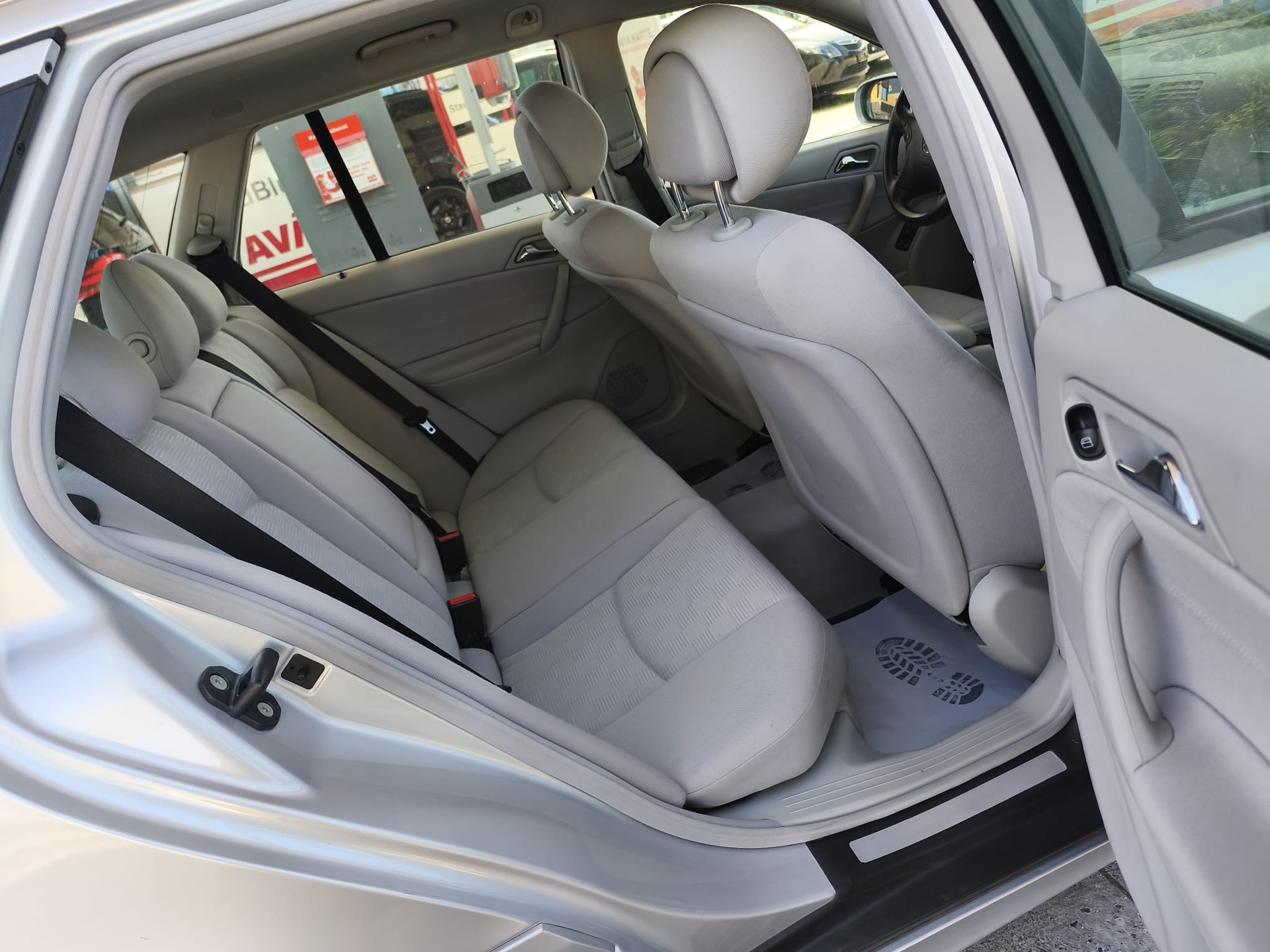 MERCEDES-BENZ C 280 Avantgarde 4Matic Automatic-image-15