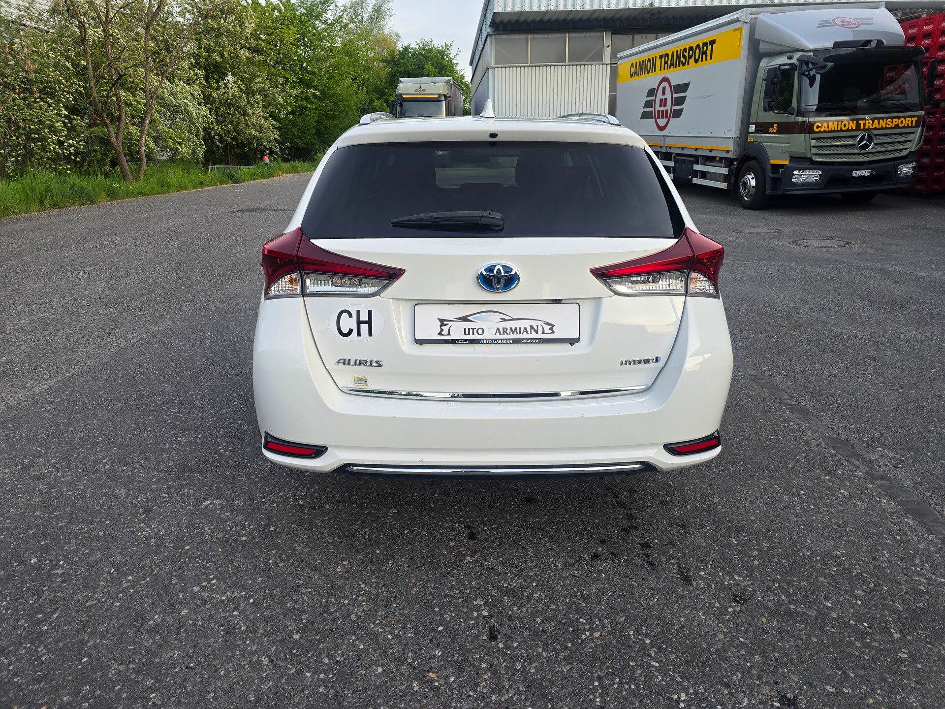 TOYOTA Auris Touring Sports 1.8 HSD Trend e-CVT-showroom-element-3