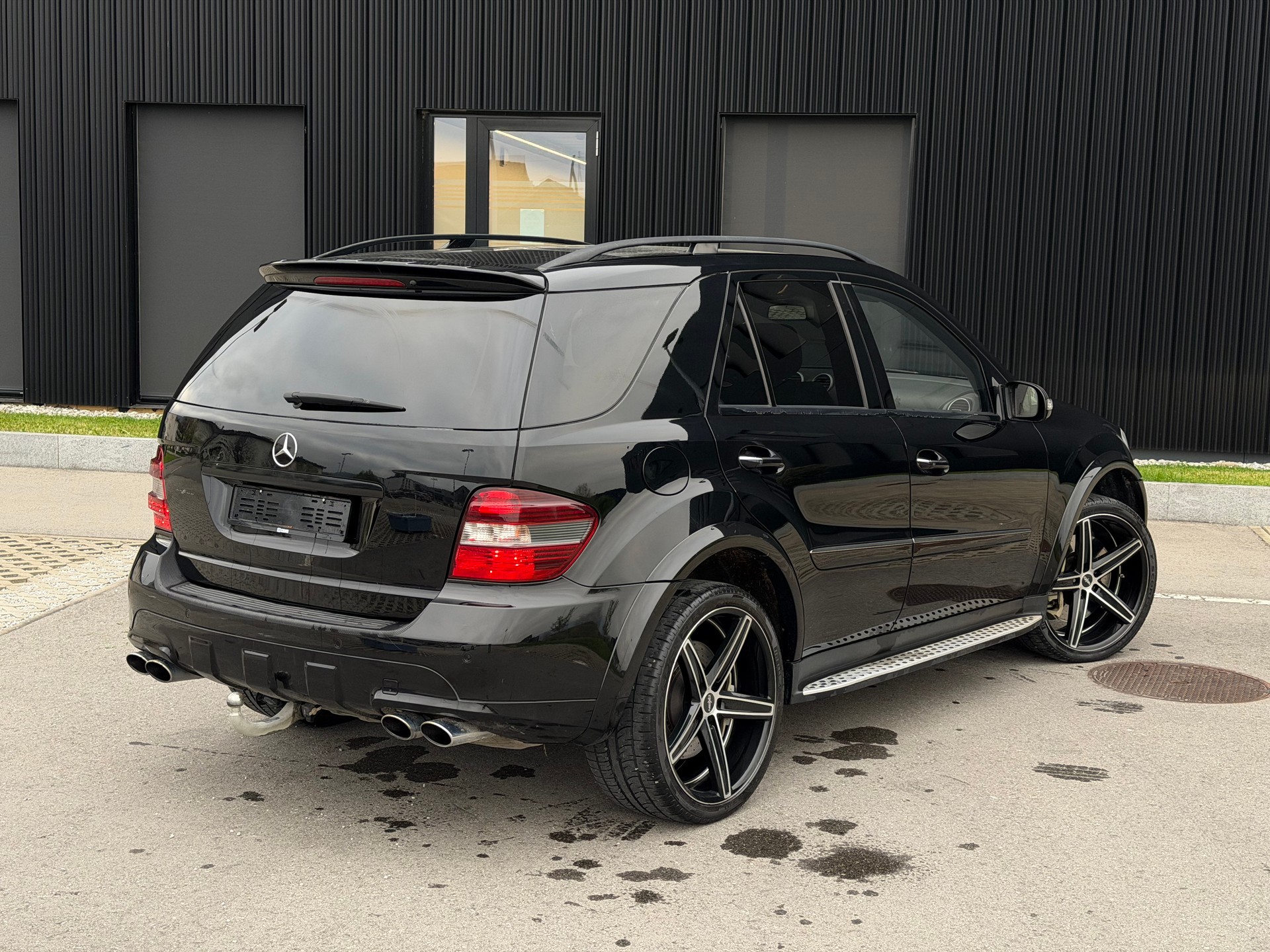 MERCEDES-BENZ ML 63 AMG 4Matic 7G-Tronic-image-5
