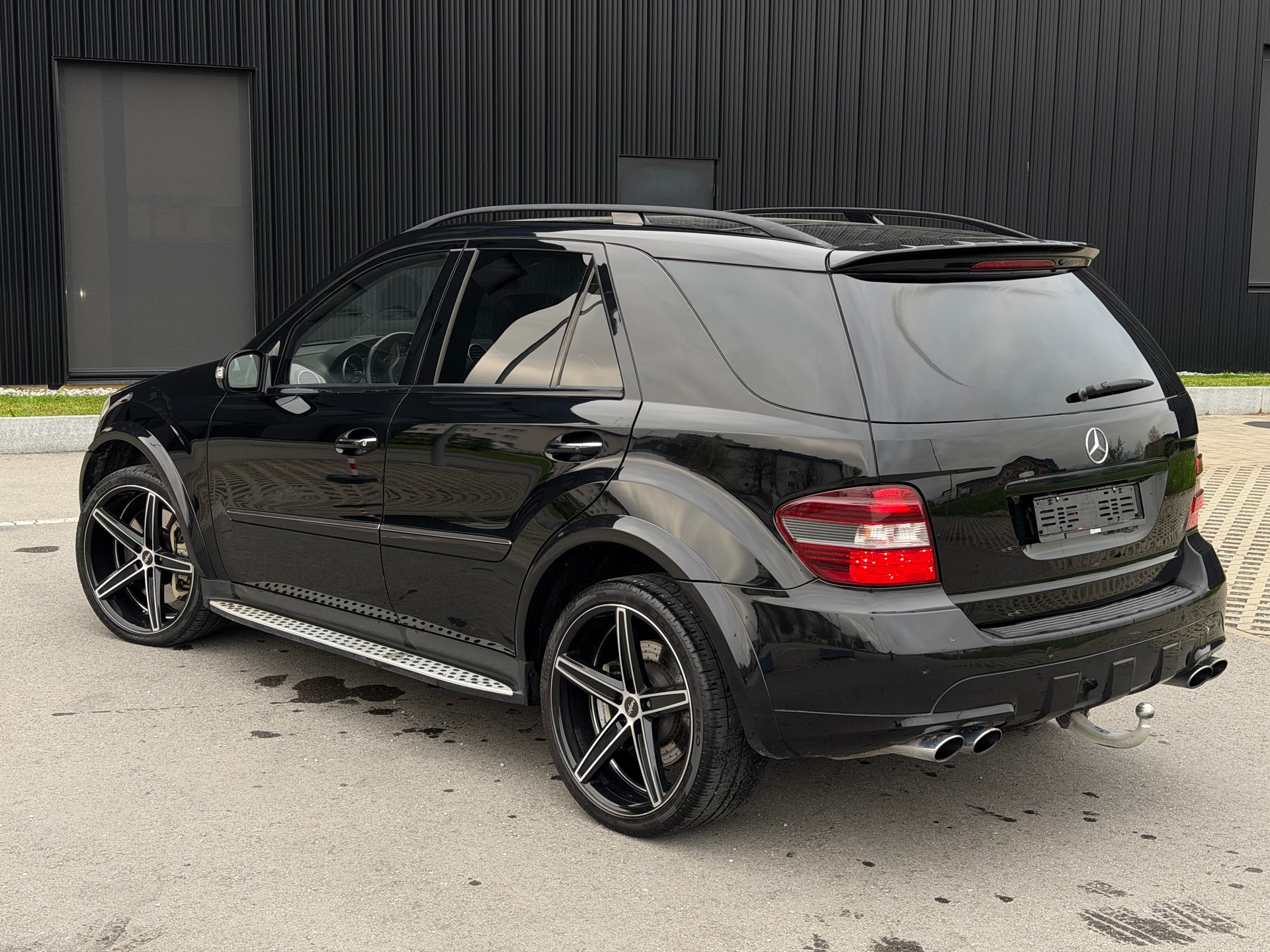MERCEDES-BENZ ML 63 AMG 4Matic 7G-Tronic-image-14