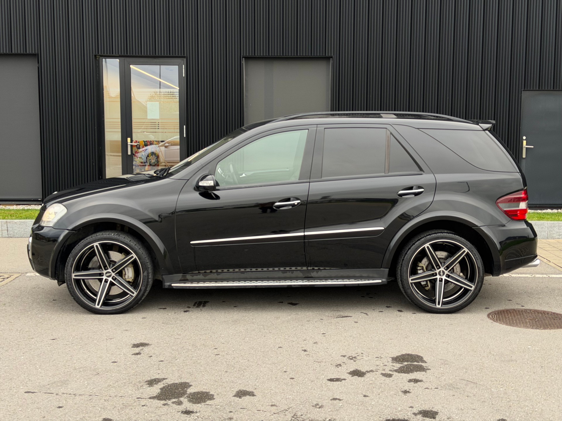 MERCEDES-BENZ ML 63 AMG 4Matic 7G-Tronic-image-3