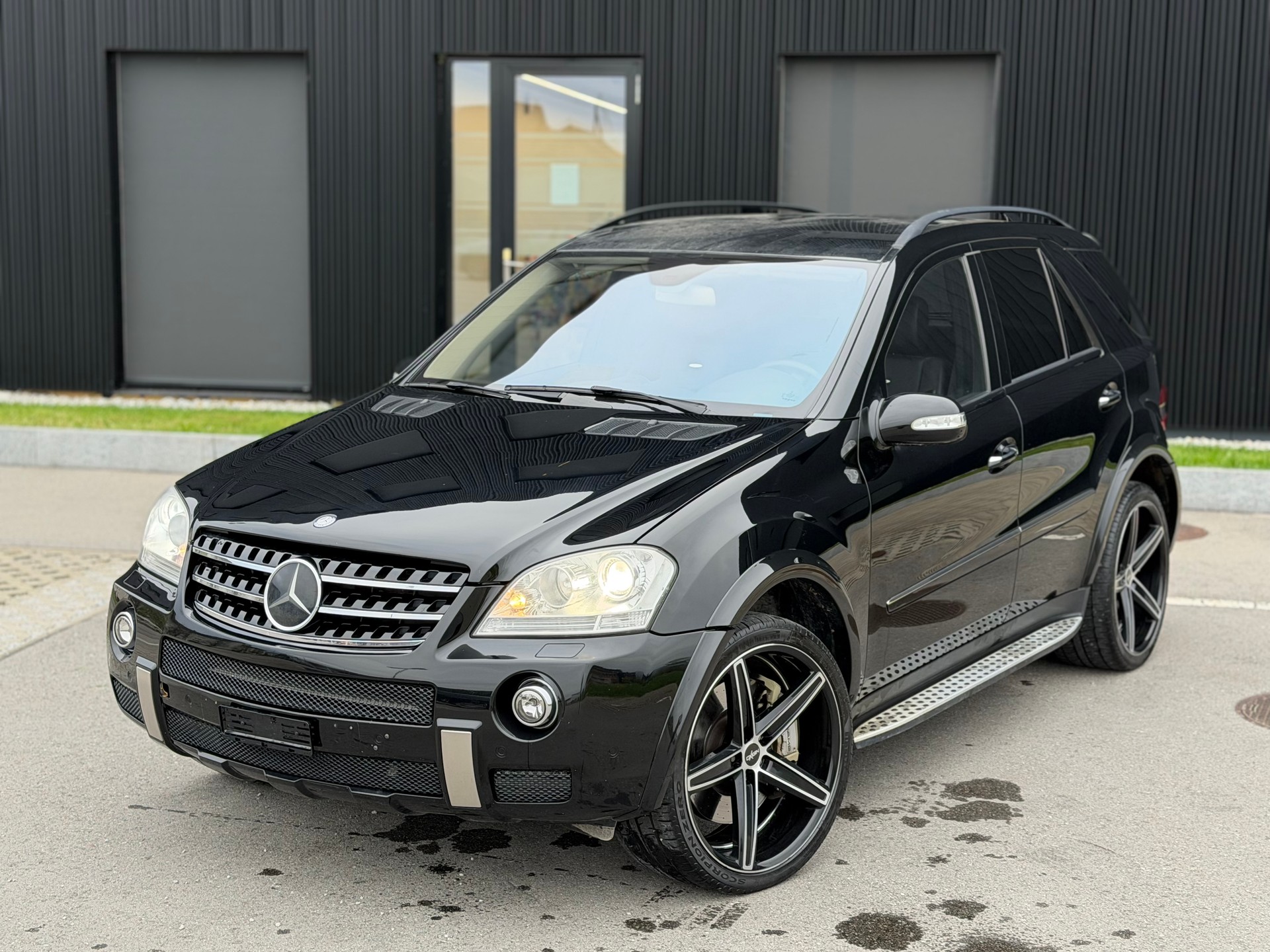 MERCEDES-BENZ ML 63 AMG 4Matic 7G-Tronic-image-2