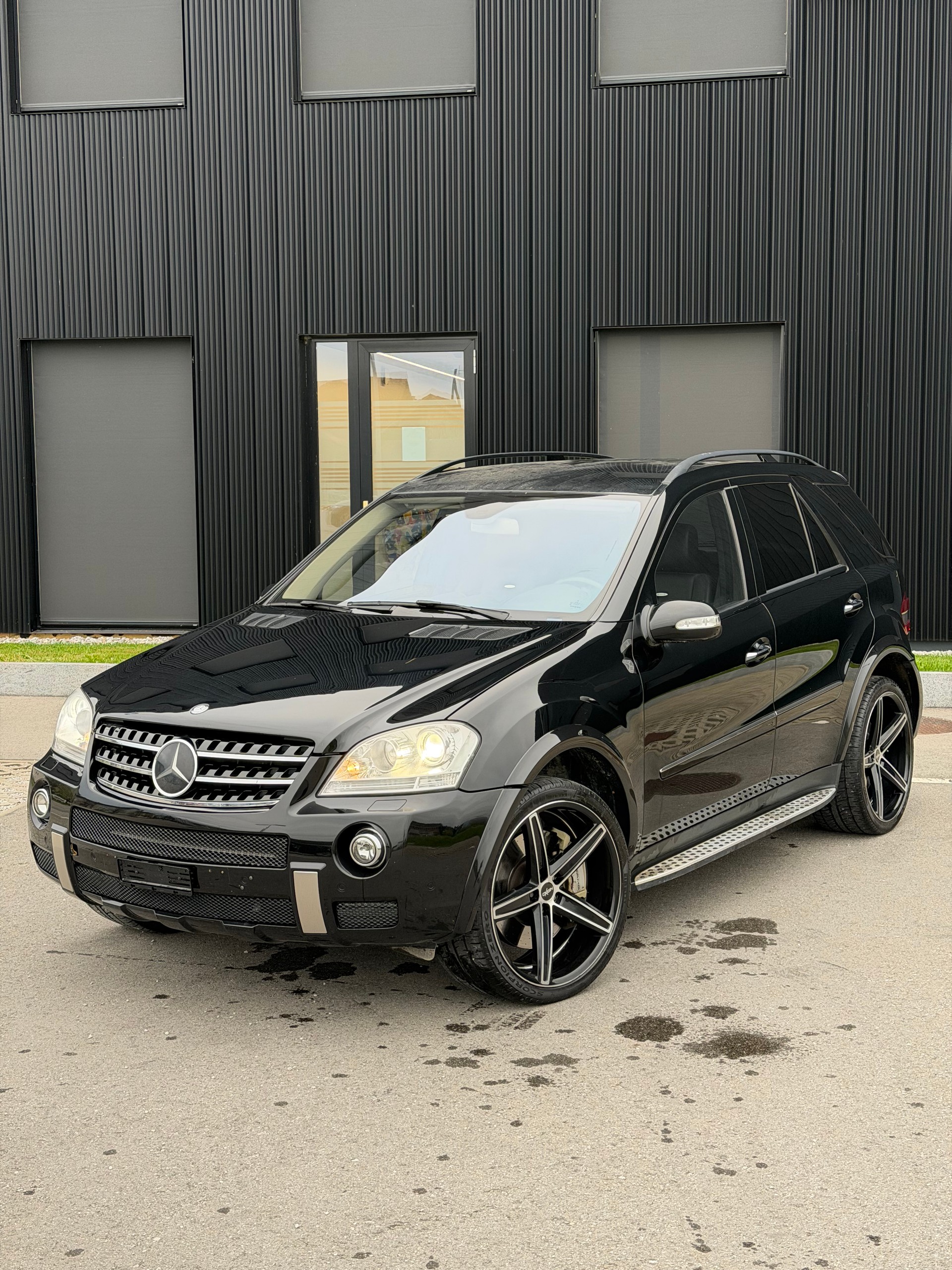 MERCEDES-BENZ ML 63 AMG 4Matic 7G-Tronic-image-11