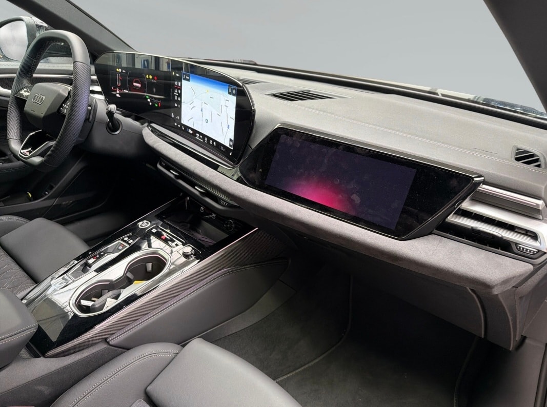 AUDI A6 Avant TDI quattro 150 kW S tronic EDITION ONE-image-6