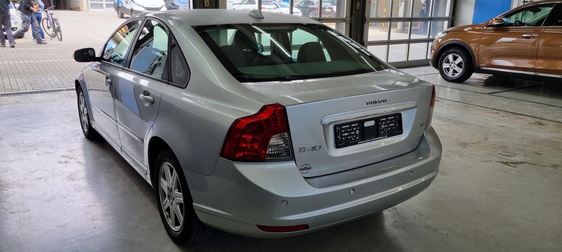 VOLVO S40 2.4 Summum Geartronic-image-3