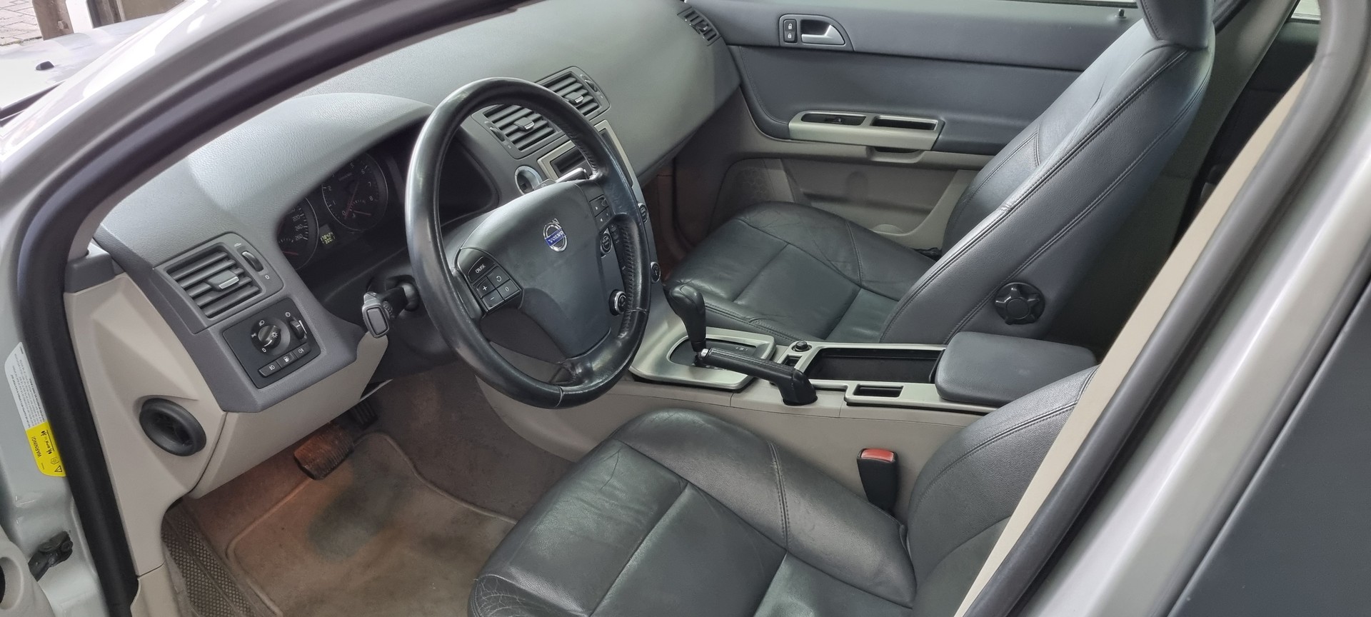VOLVO S40 2.4 Summum Geartronic-image-10