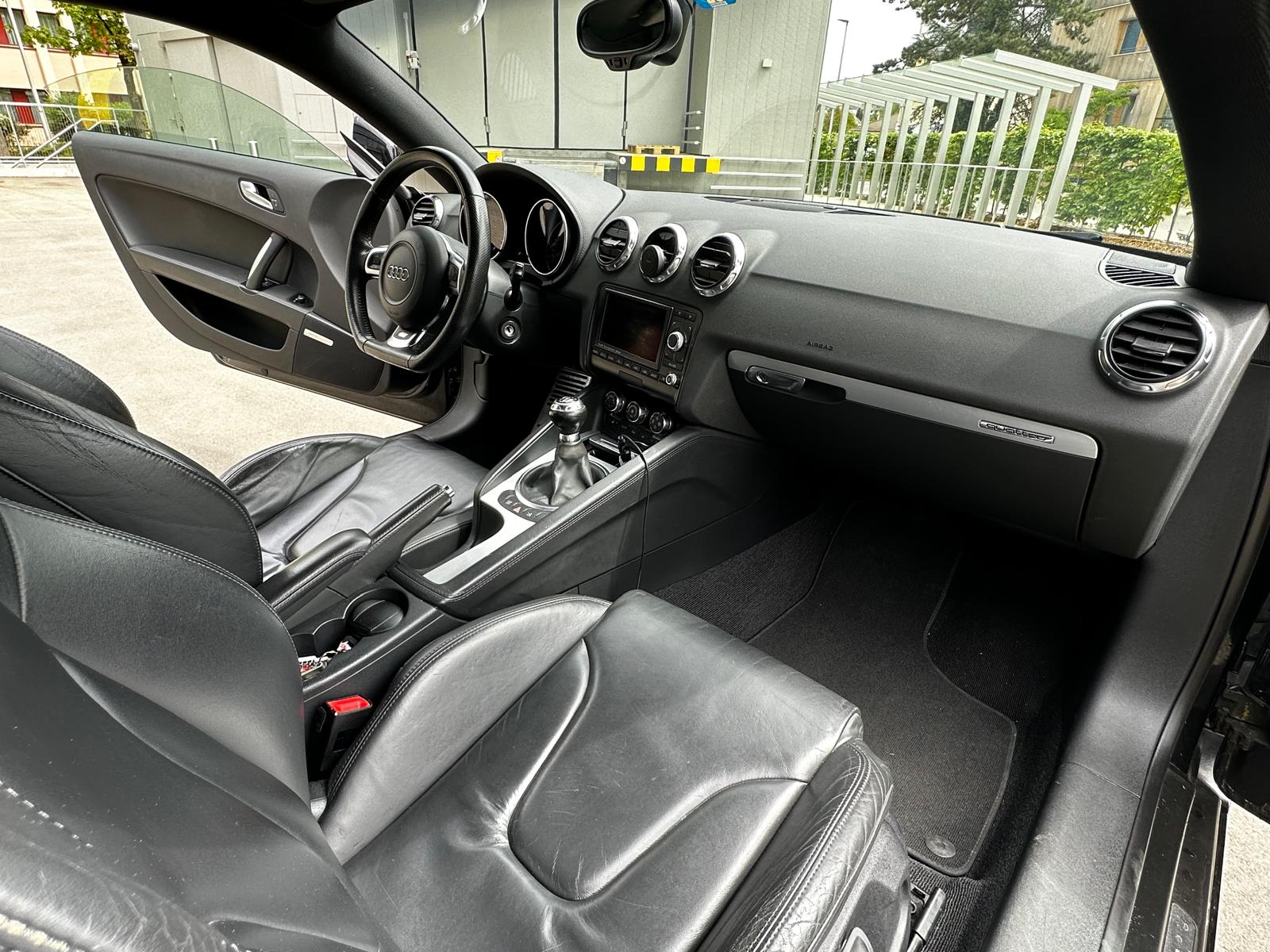 AUDI 3.2 V6 quattro-image-9