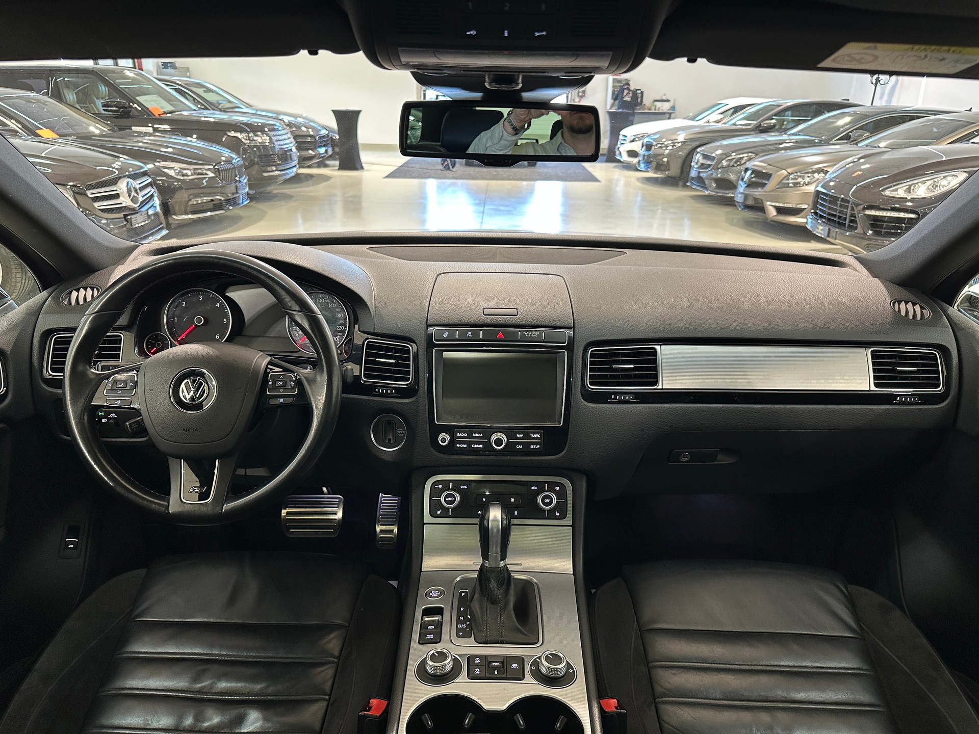VW Touareg 3.0 TDI BlueMotion Technology Tiptronic-image-17