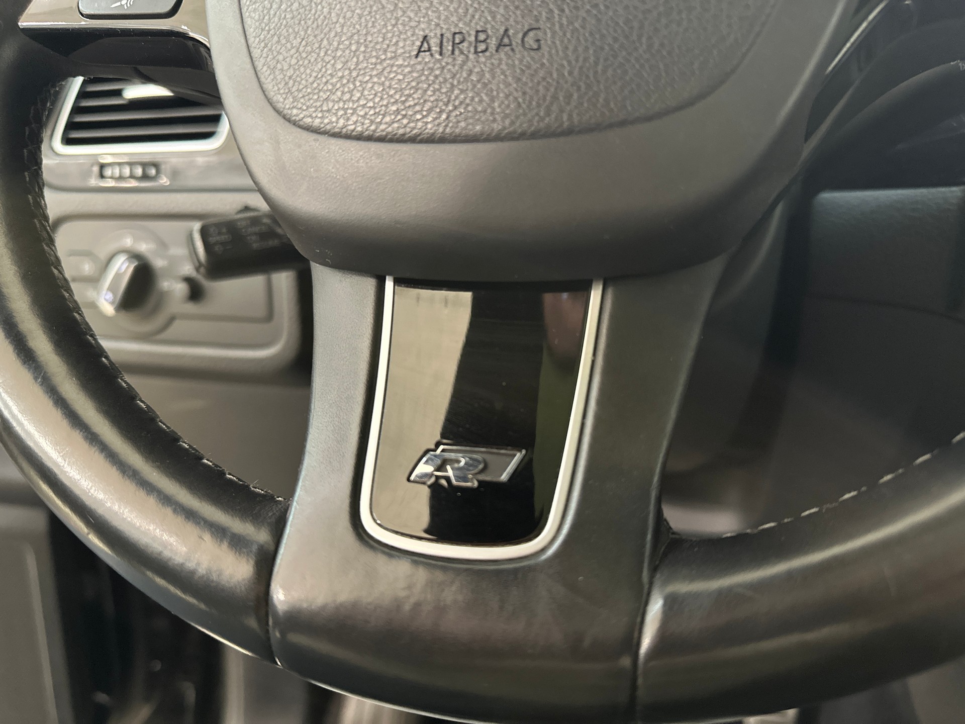 VW Touareg 3.0 TDI BlueMotion Technology Tiptronic-image-27