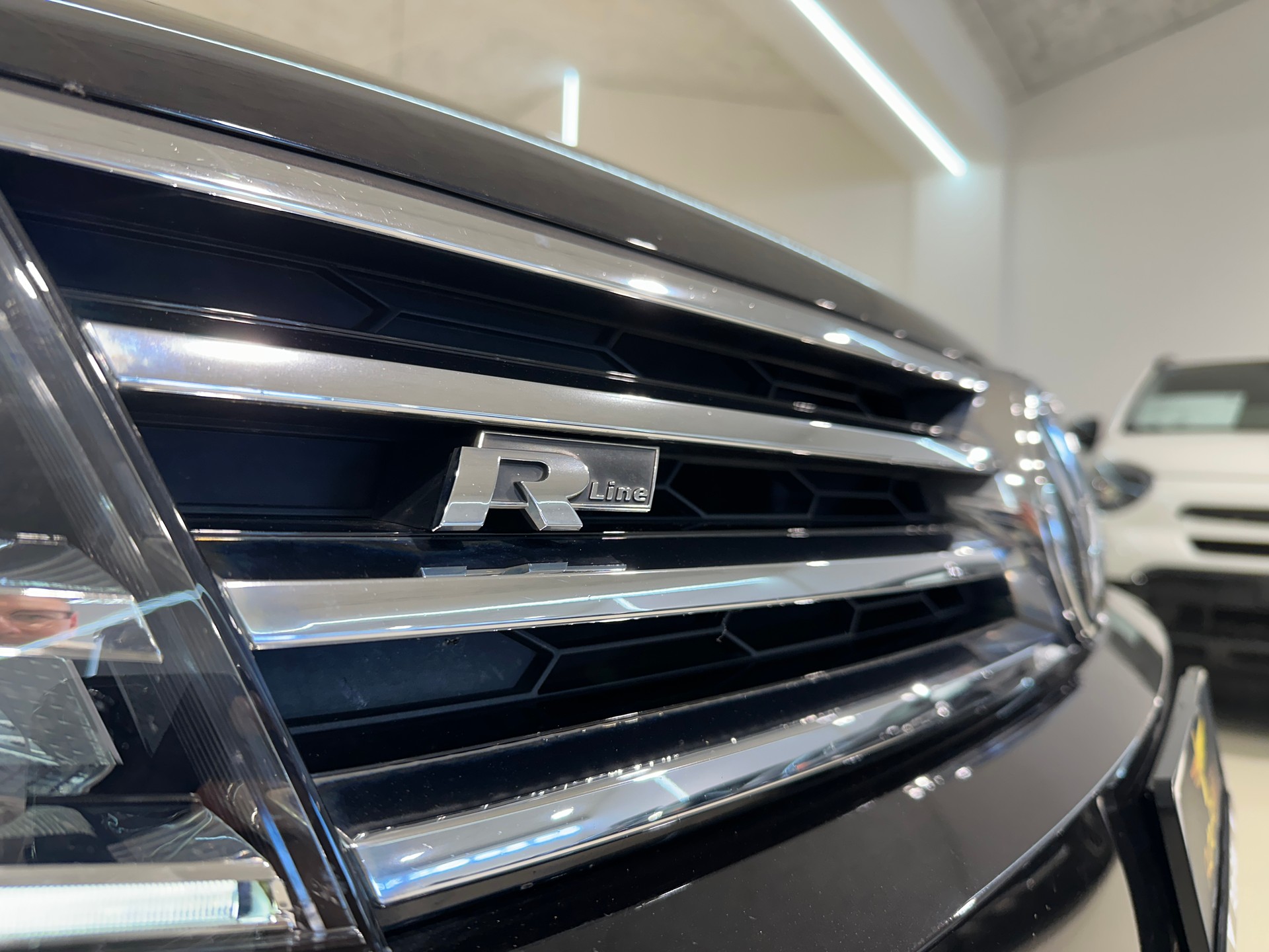 VW Touareg 3.0 TDI BlueMotion Technology Tiptronic-image-12