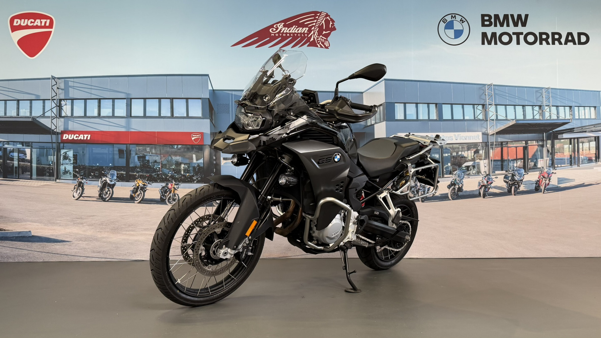 BMW F 850 GS Adventure Triple Black-image-2