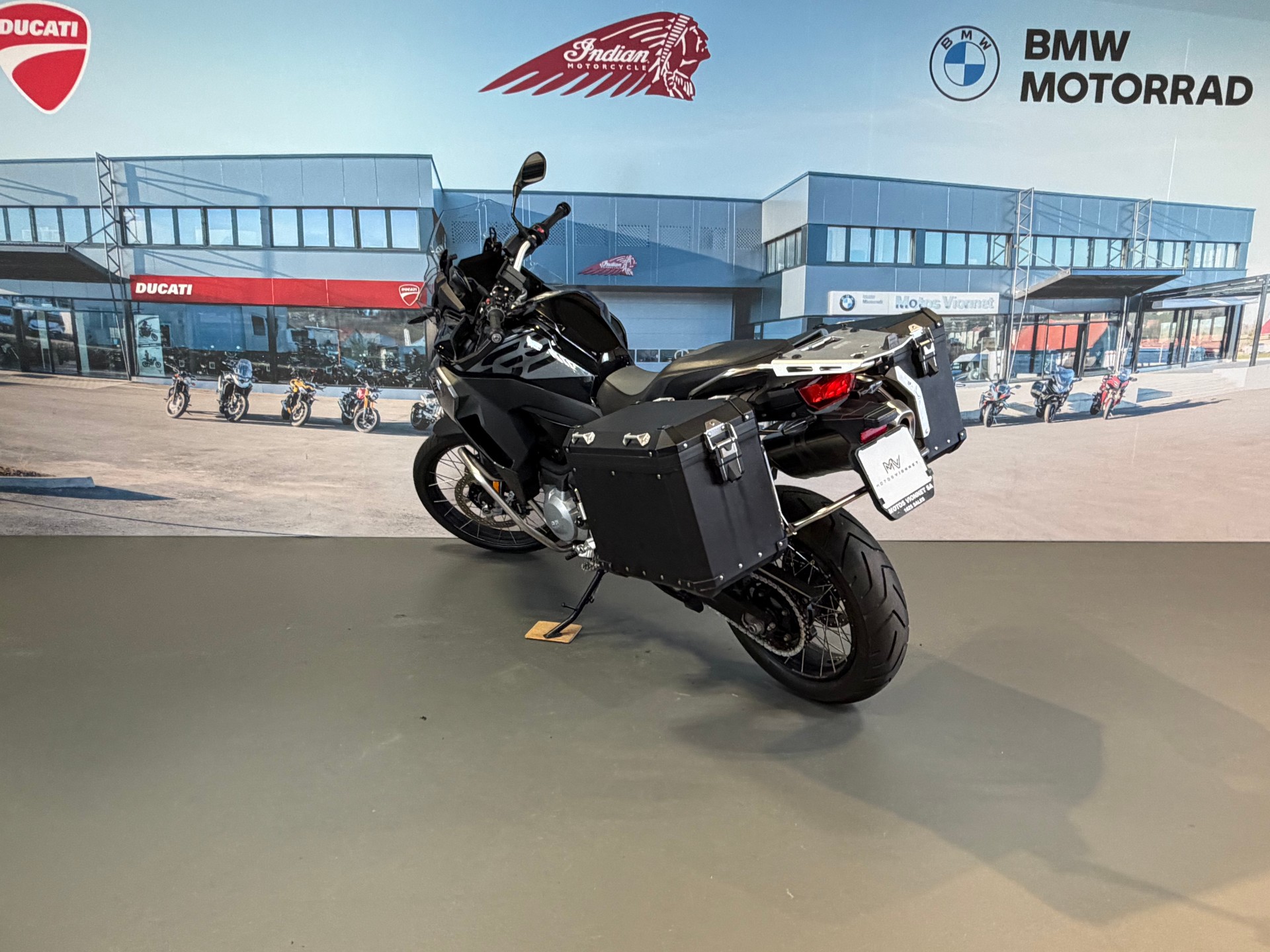 BMW F 850 GS Adventure Triple Black-image-4