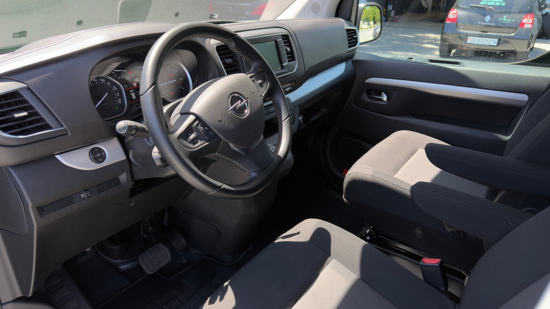 OPEL Zafira Life 2.0 CDTI Bus. Elegance CAMPER-image-8