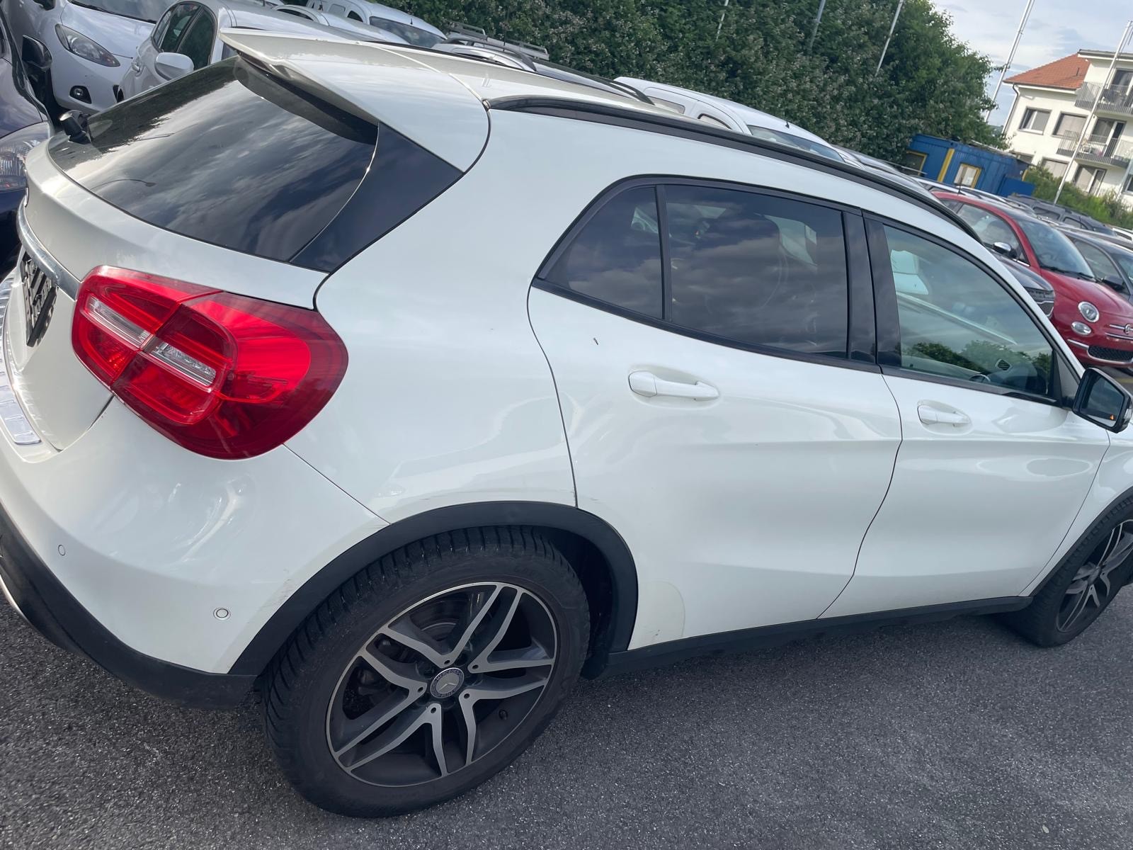 MERCEDES-BENZ GLA 200 Urban 7G-DCT-image-4