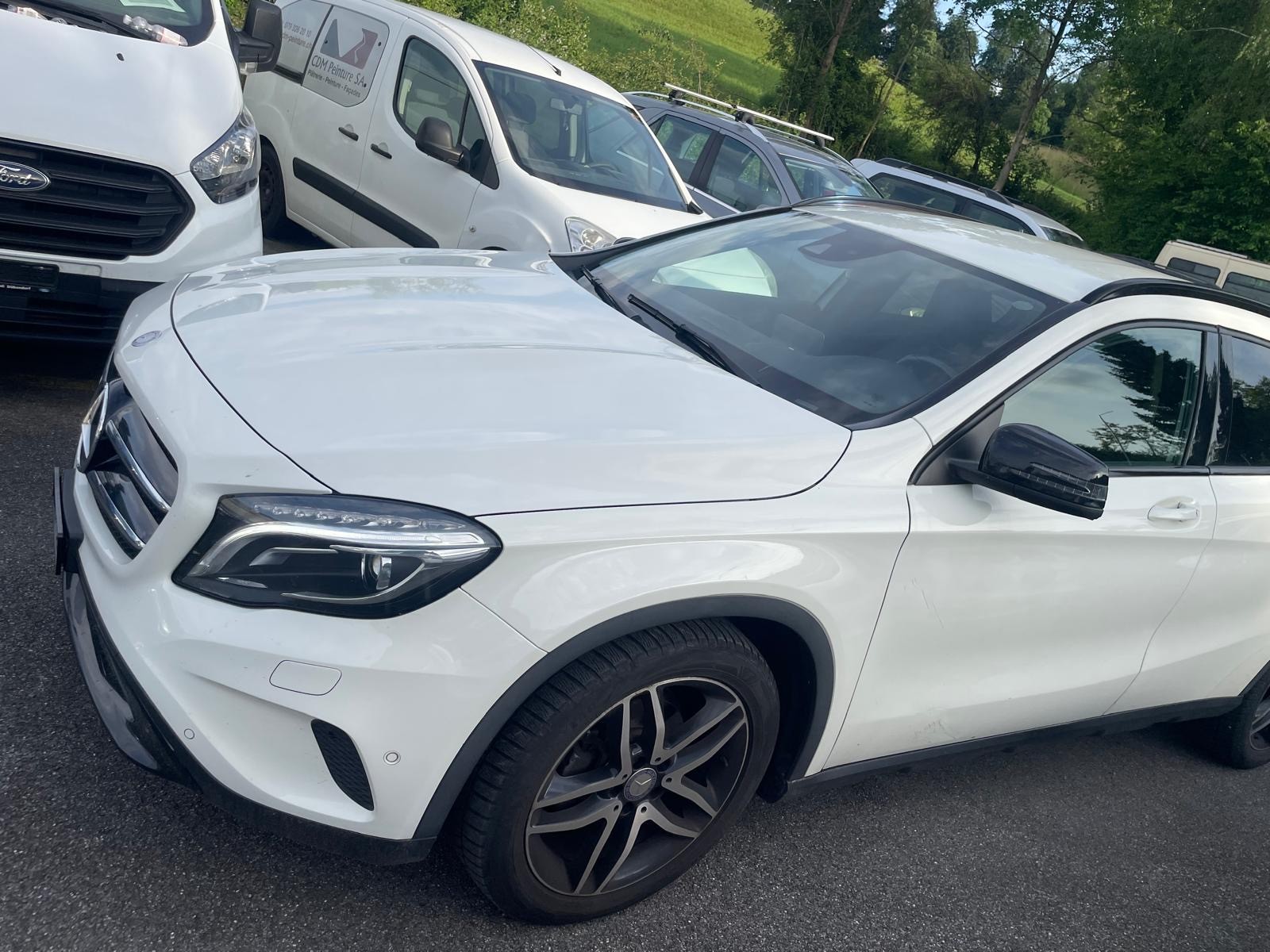 MERCEDES-BENZ GLA 200 Urban 7G-DCT-image-0