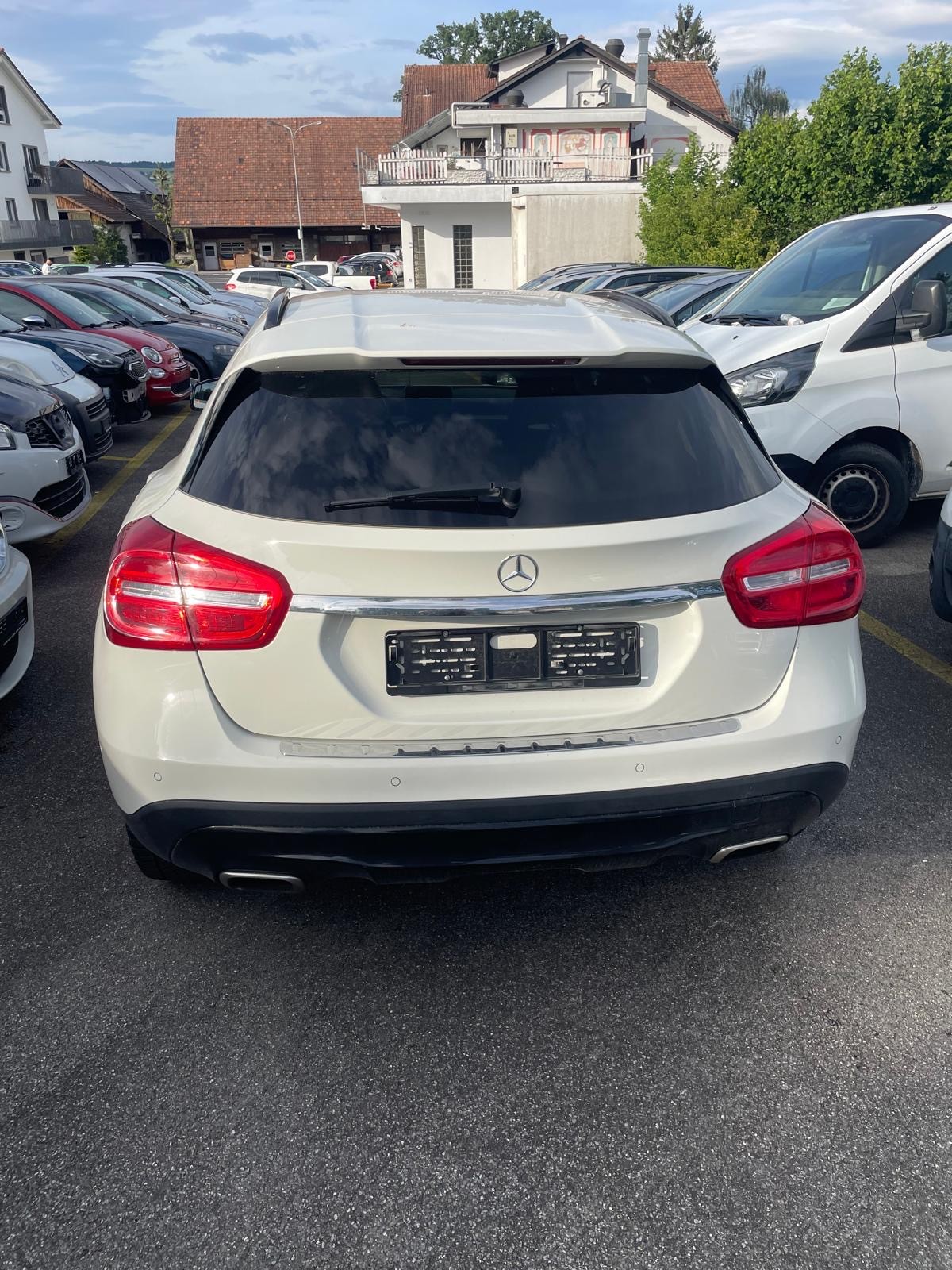 MERCEDES-BENZ GLA 200 Urban 7G-DCT-image-5