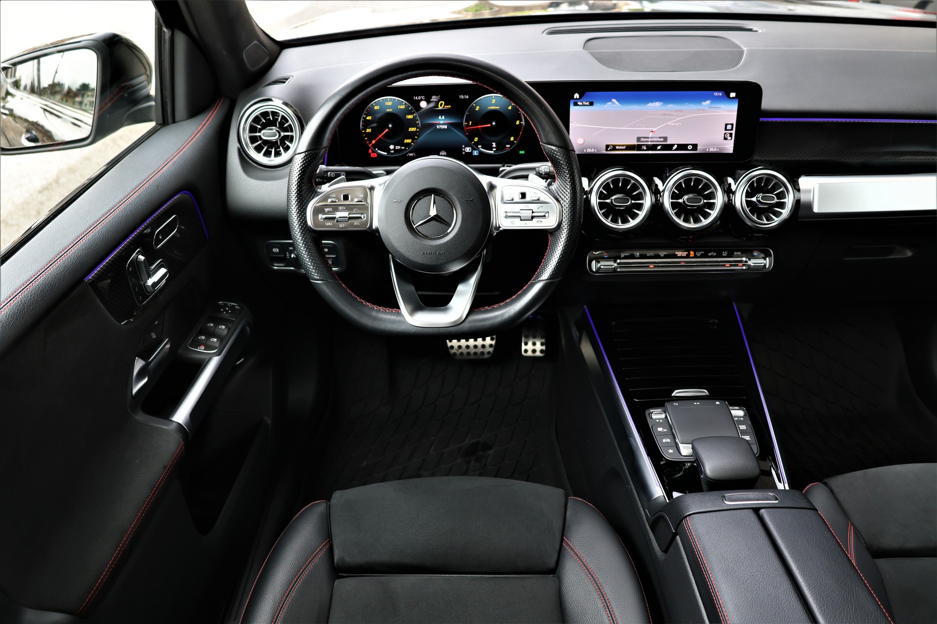 MERCEDES-BENZ GLB 220 d 4Matic AMG Line 8G-Tronic (CH) MSI+ 2.0T AHK-image-12