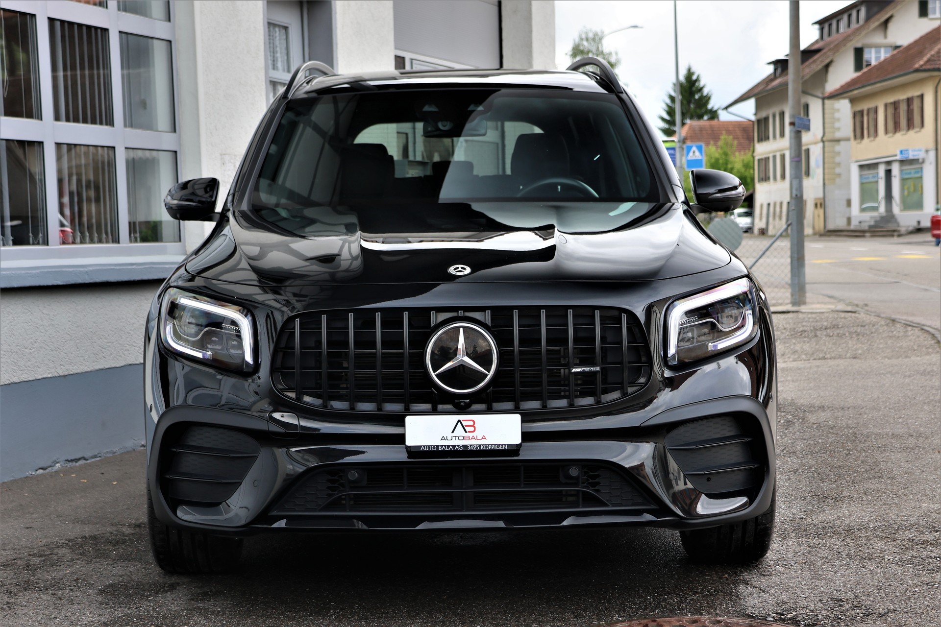 MERCEDES-BENZ GLB 220 d 4Matic AMG Line 8G-Tronic (CH) MSI+ 2.0T AHK-showroom-element-1