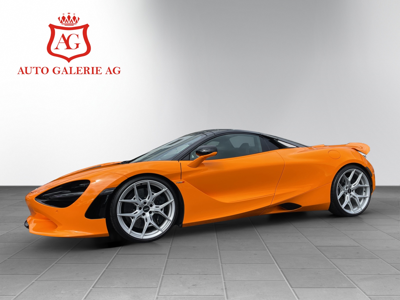 McLAREN 750S Spider-image-13