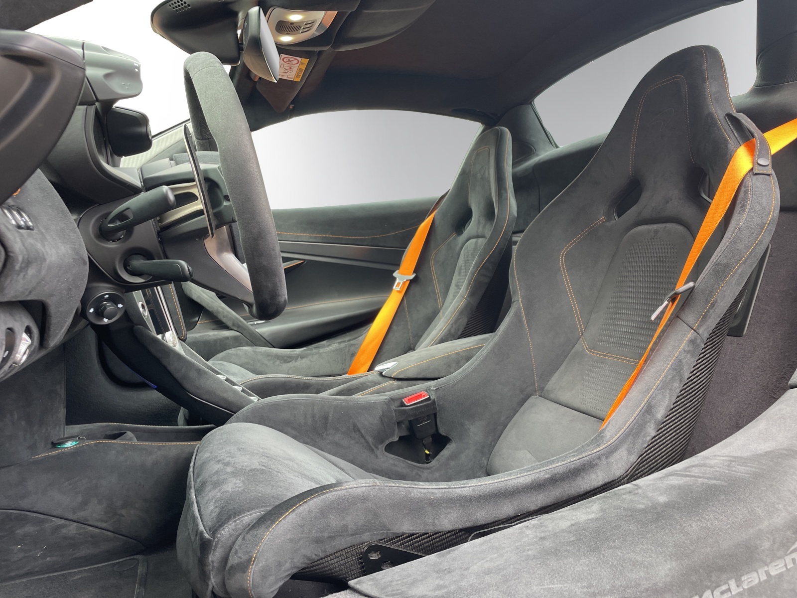 McLAREN 750S Spider-image-23