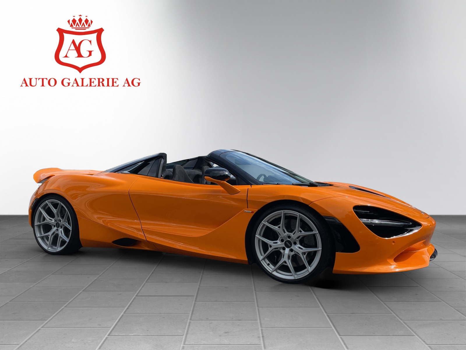 McLAREN 750S Spider-image-16