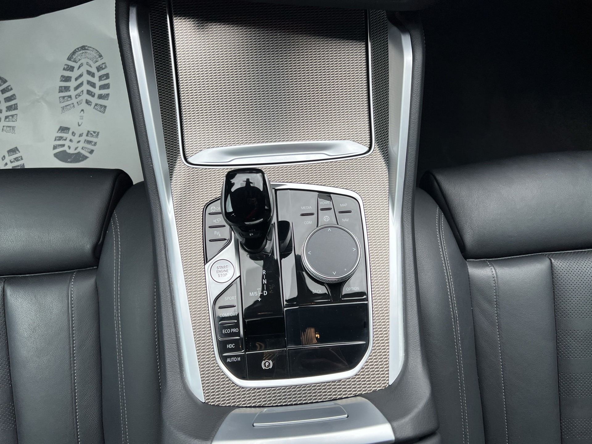 BMW X6 xDrive 48V 30d M Sport Steptronic-image-12
