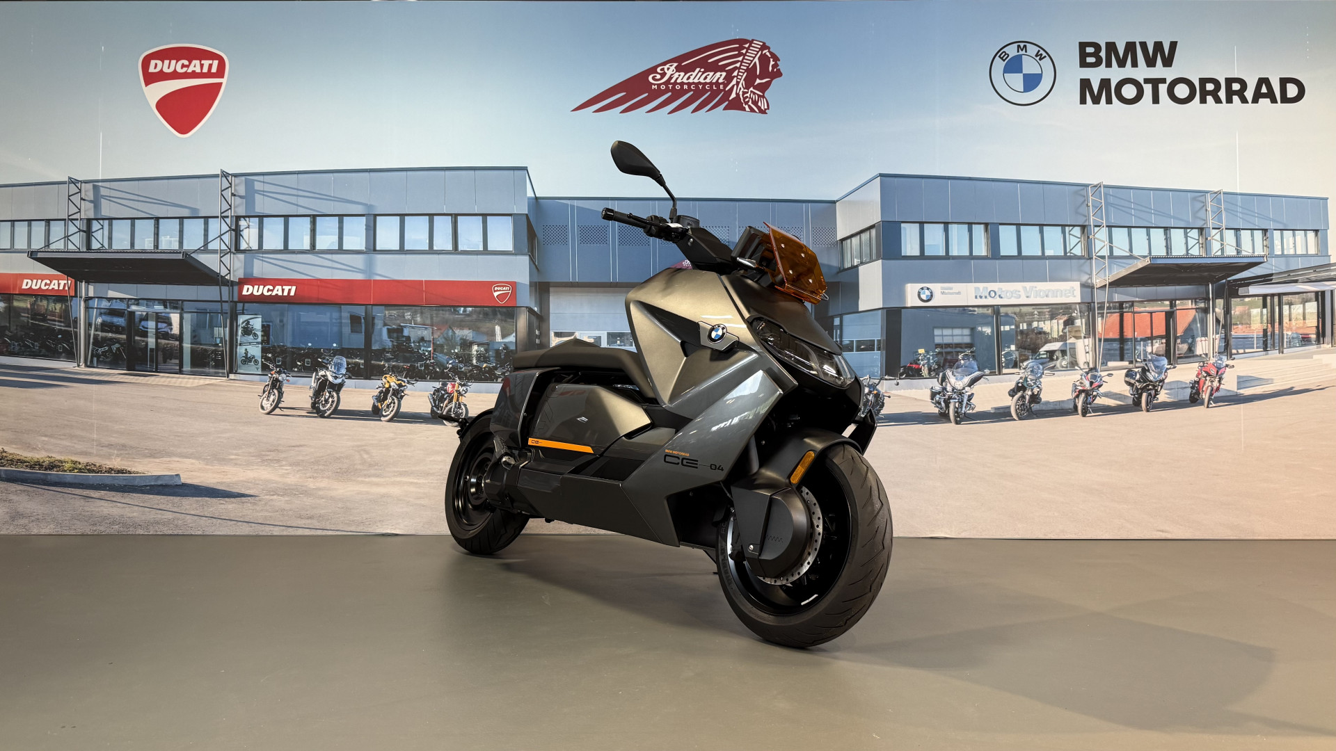 BMW CE 04 Avantgarde Prime de 3000CHF inclus / Leasing à partir de 2.9%-image-0