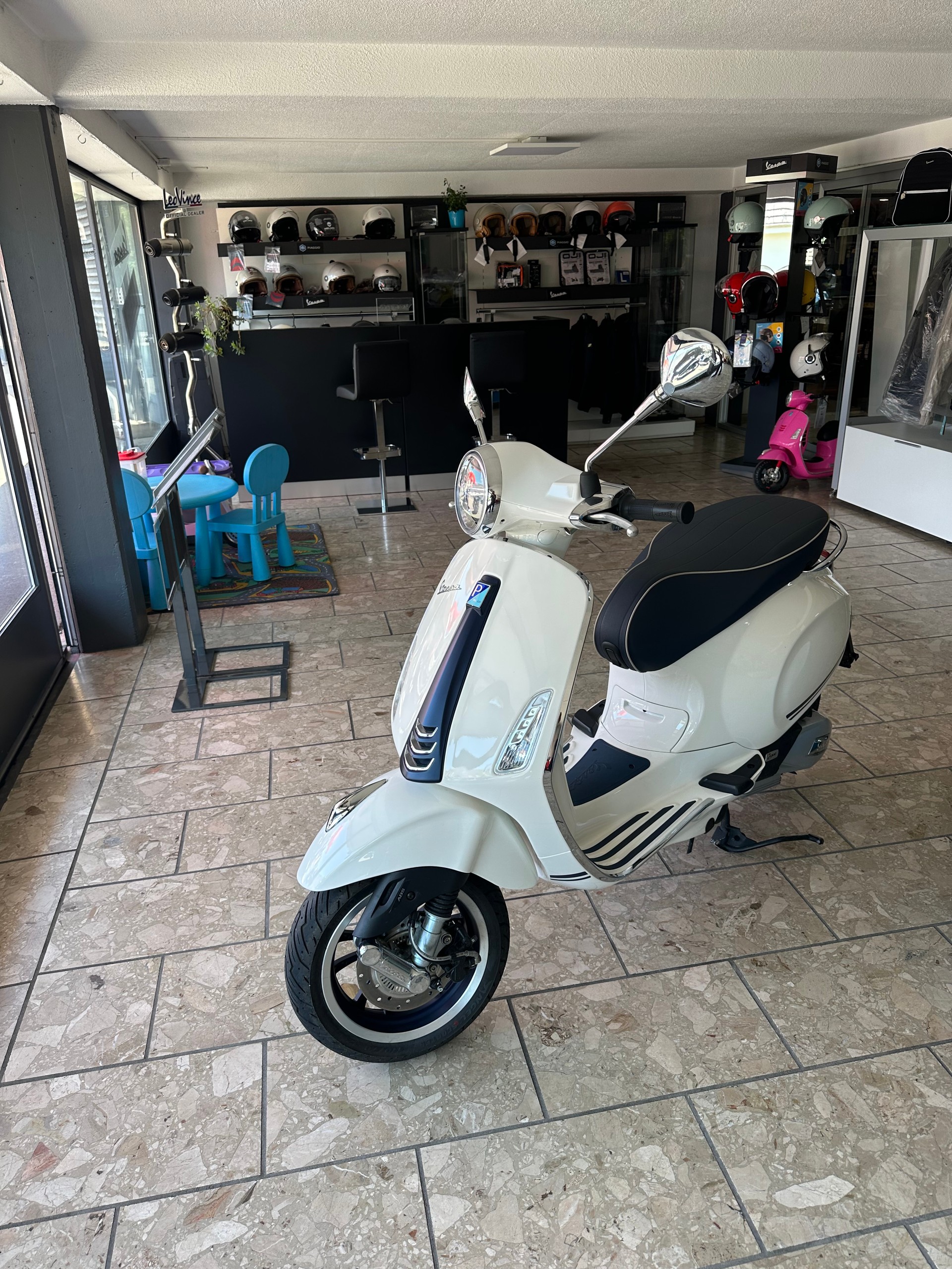 PIAGGIO Vespa 125 Primavera Yacht Club ABS-image-0